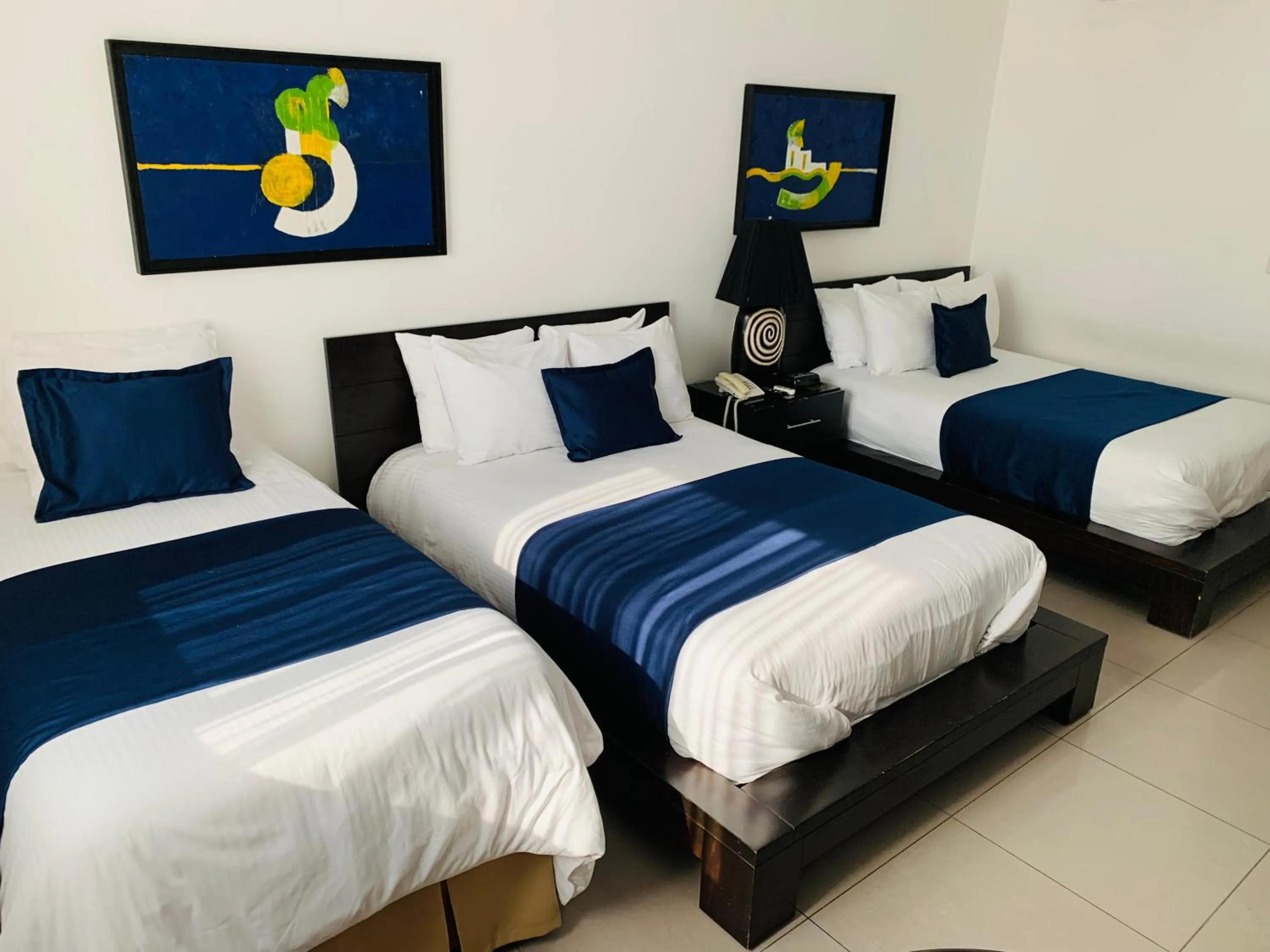 Bed in Hotel Galerias HN