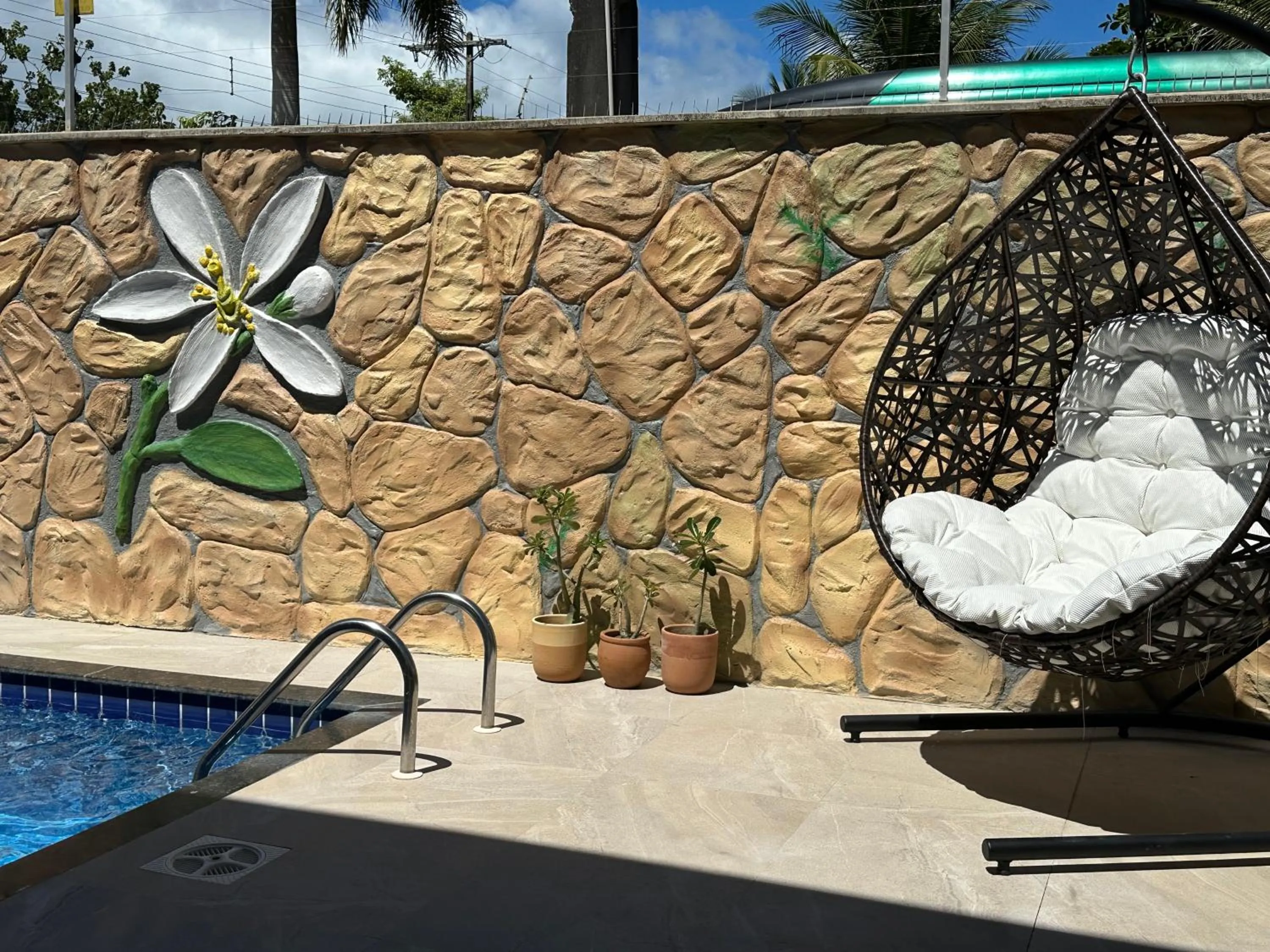 Swimming pool in Flor de Limão Hotel Boutique