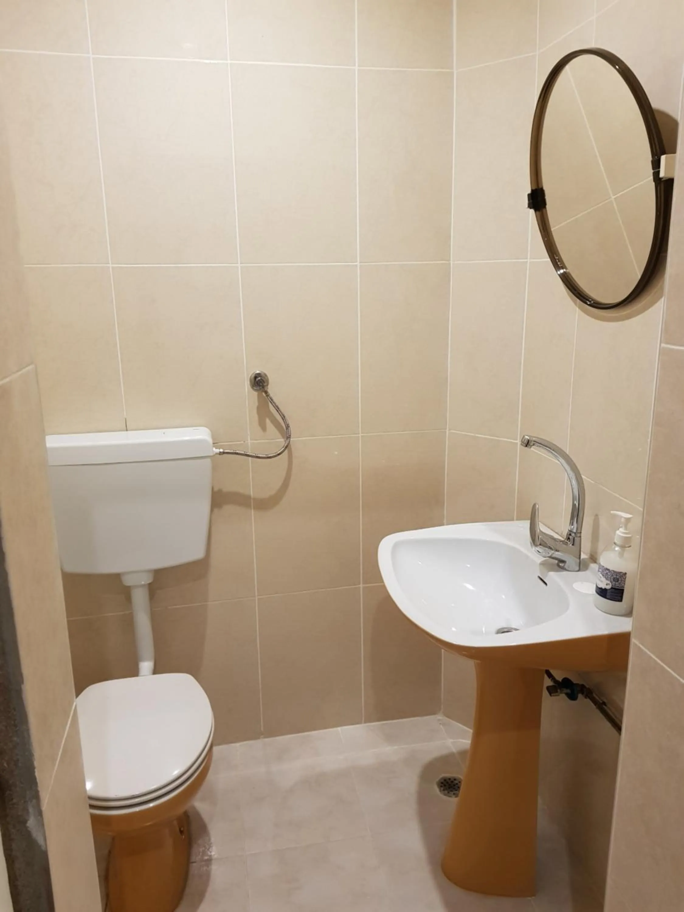 Toilet in HaoBo Porto Center