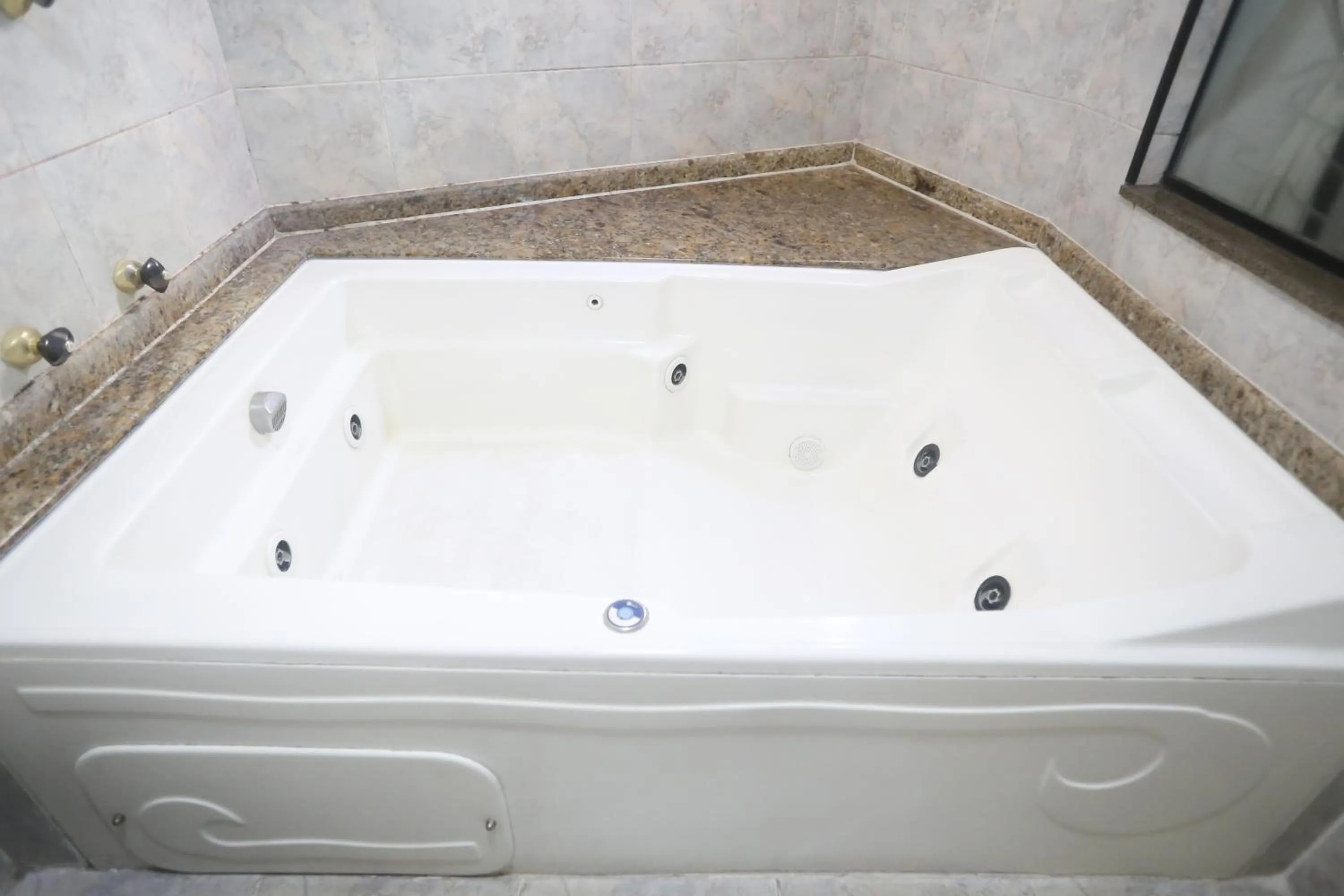 Bathroom in Maison Florense Hotel