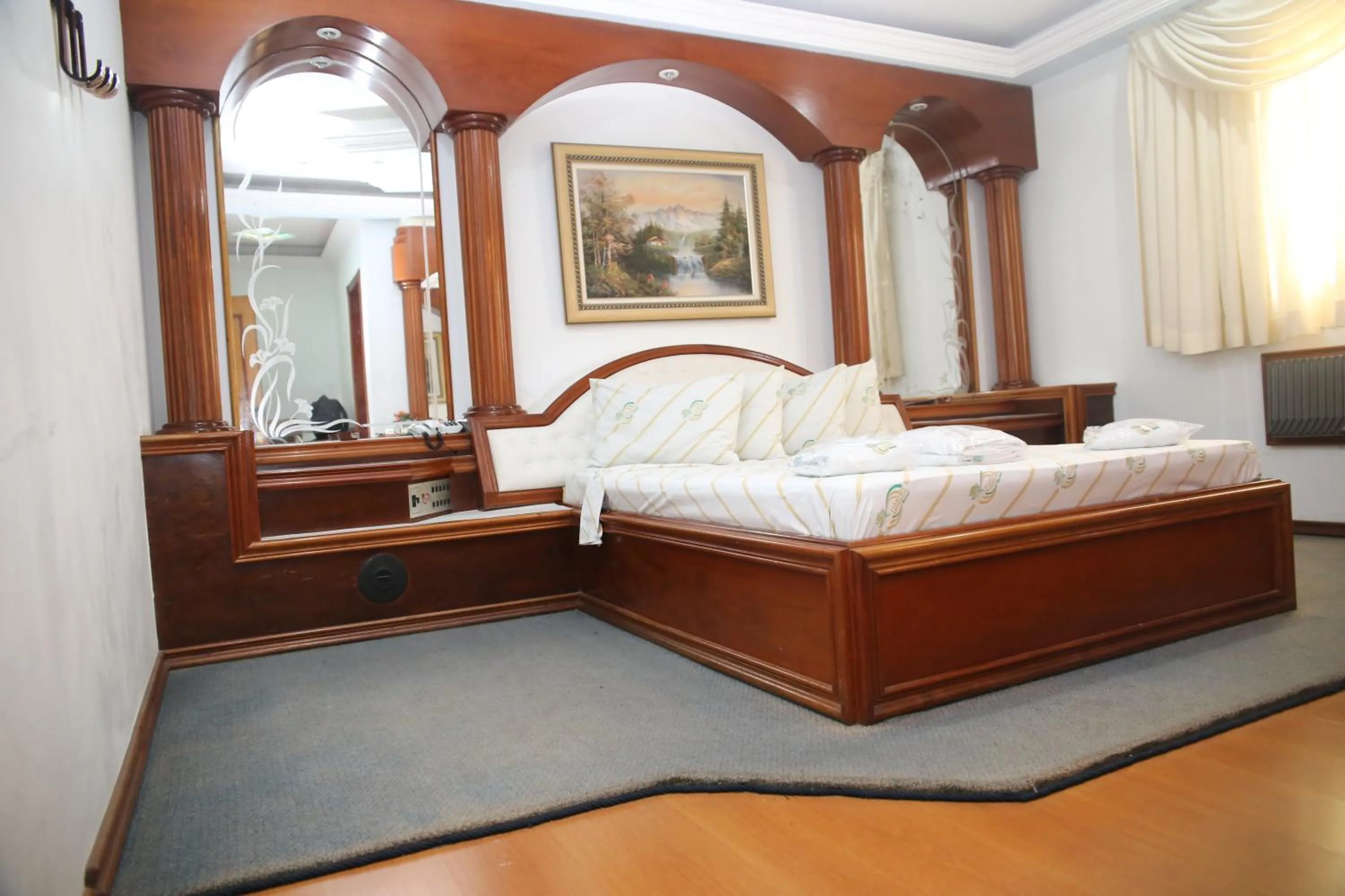 Bed in Maison Florense Hotel