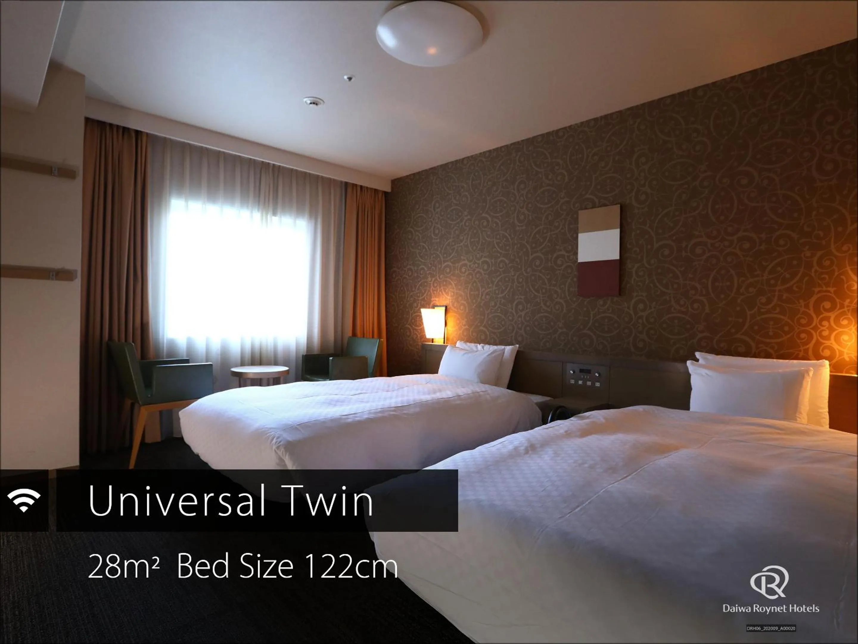 Bed in Daiwa Roynet Hotel Takamatsu