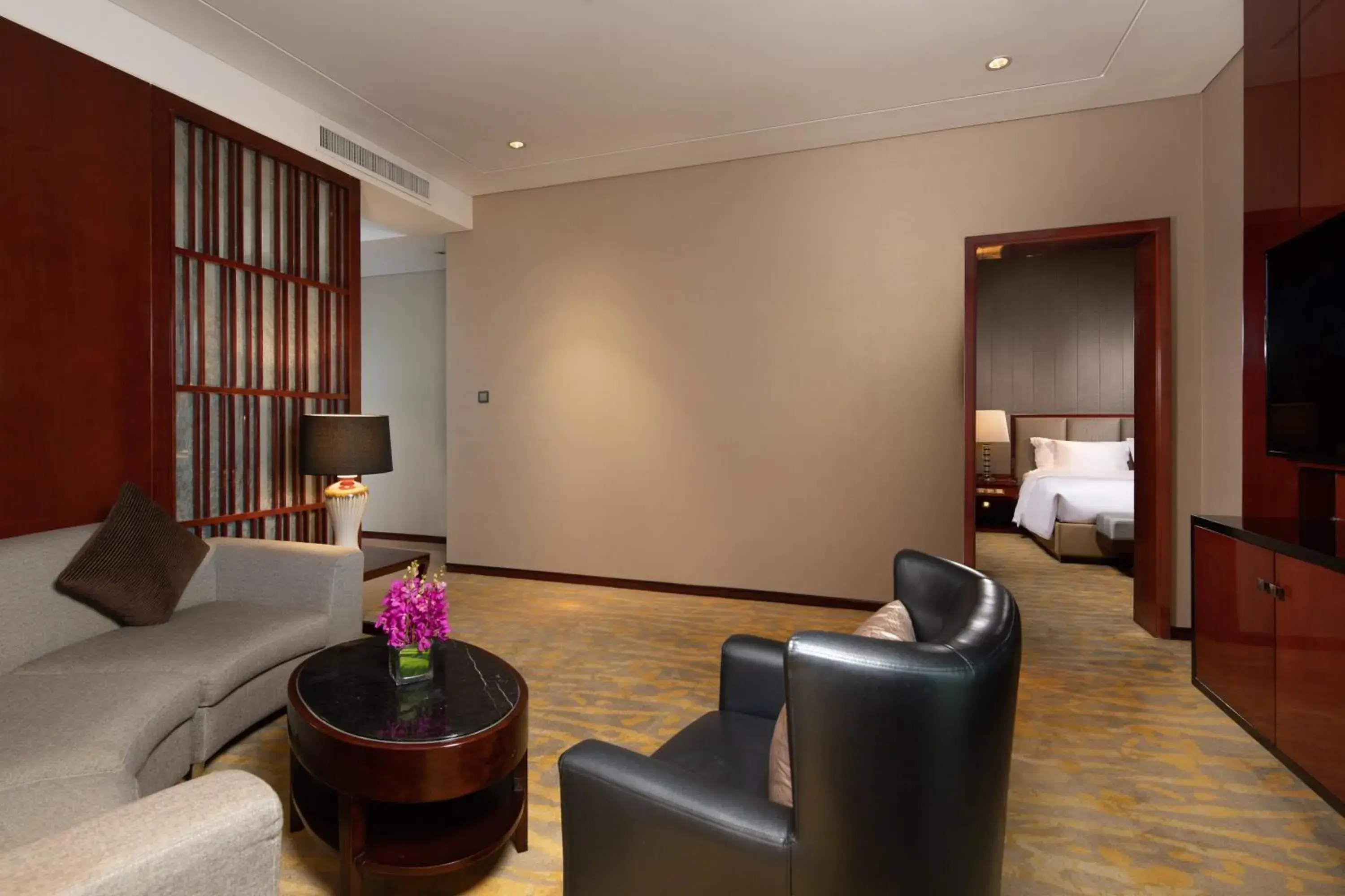 Junior King Suite in Crowne Plaza Taizhou by IHG Junior King Suite in Crowne Plaza Taizhou by IHG