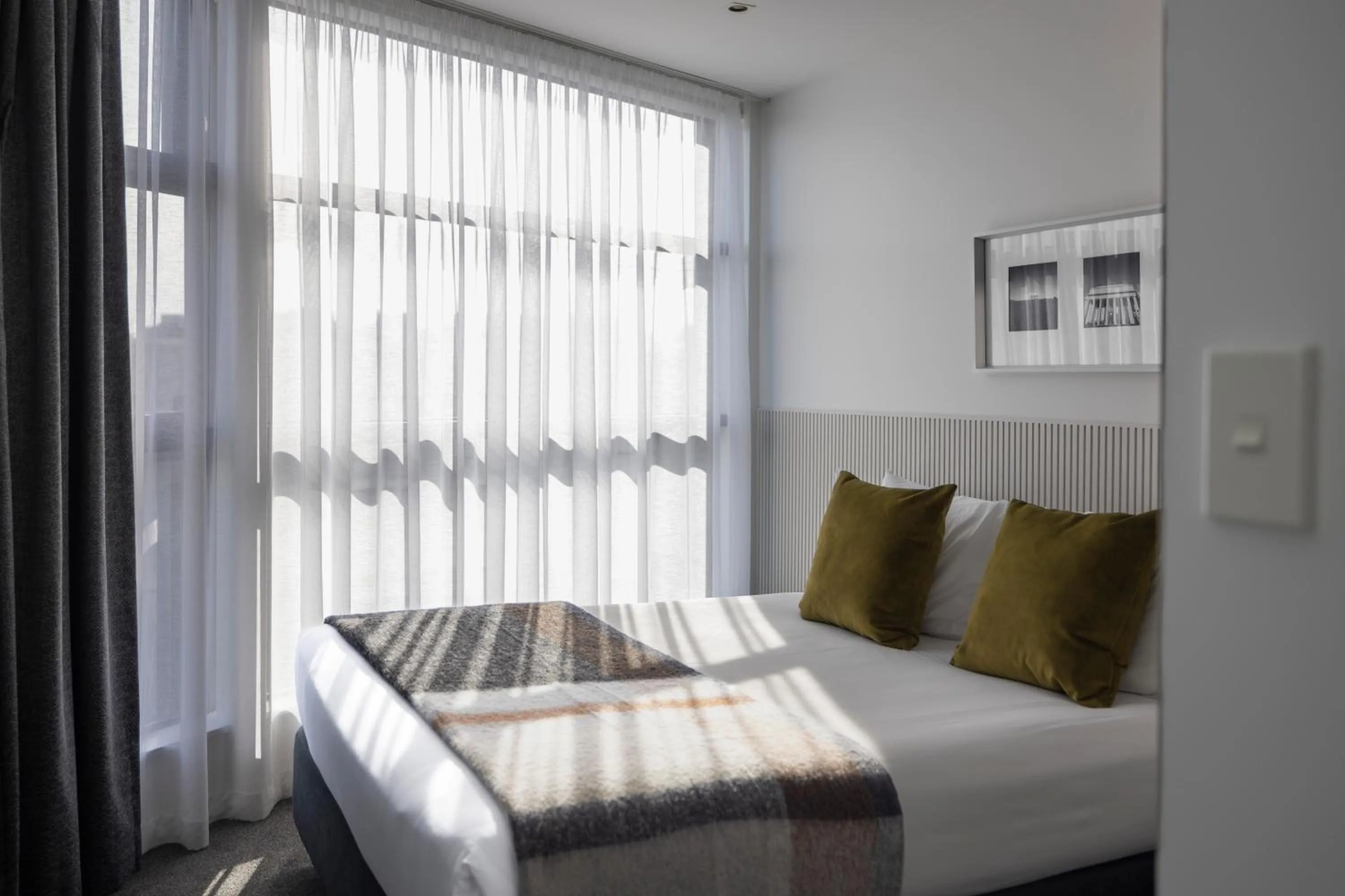 Bedroom, Bed in Quest Parnell Serviced Apartments