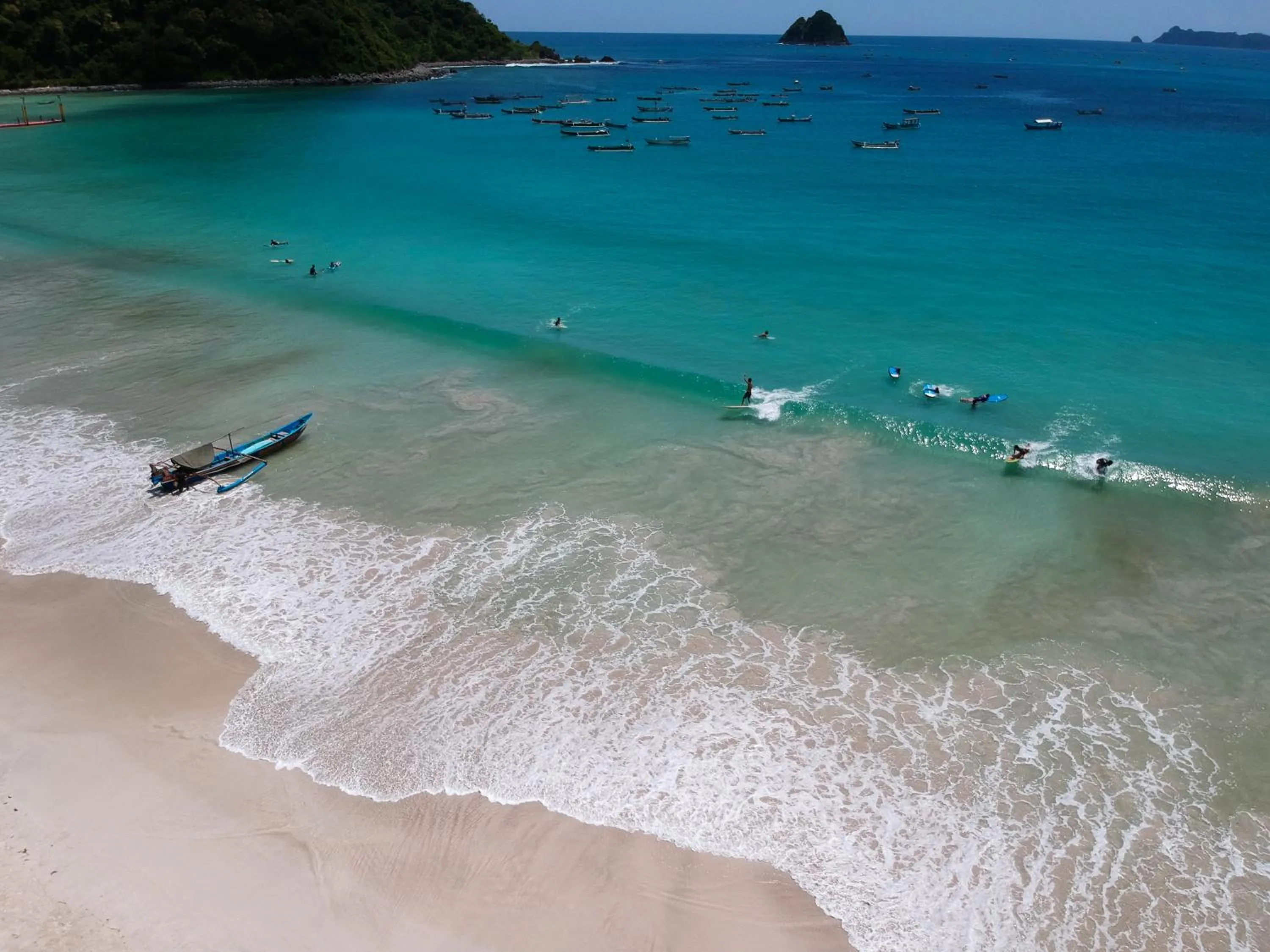 Day in Sempiak Seaside Resort