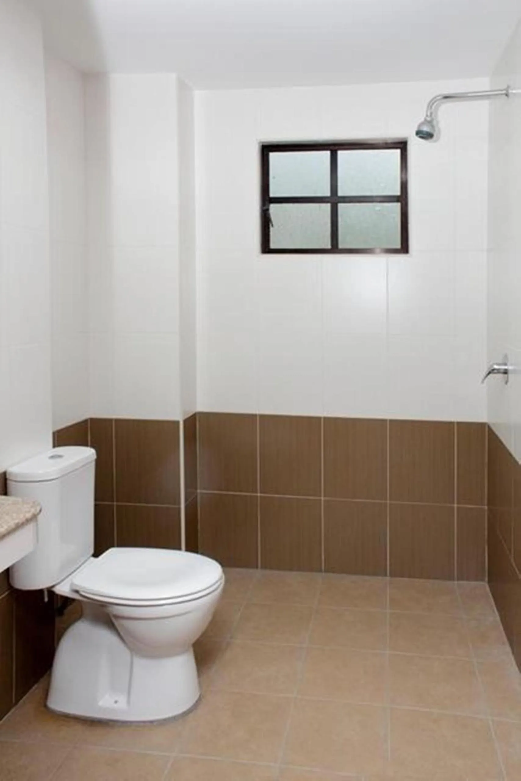 Toilet in Jasmine Hotel