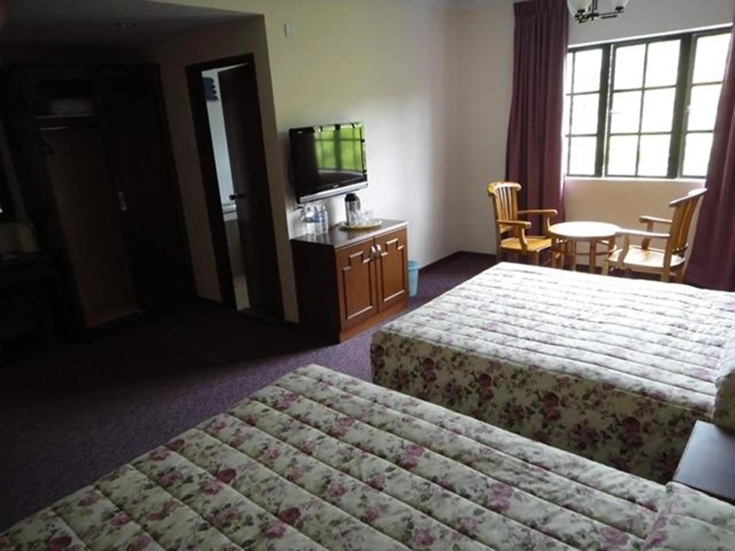 Day, Bed in Jasmine Hotel