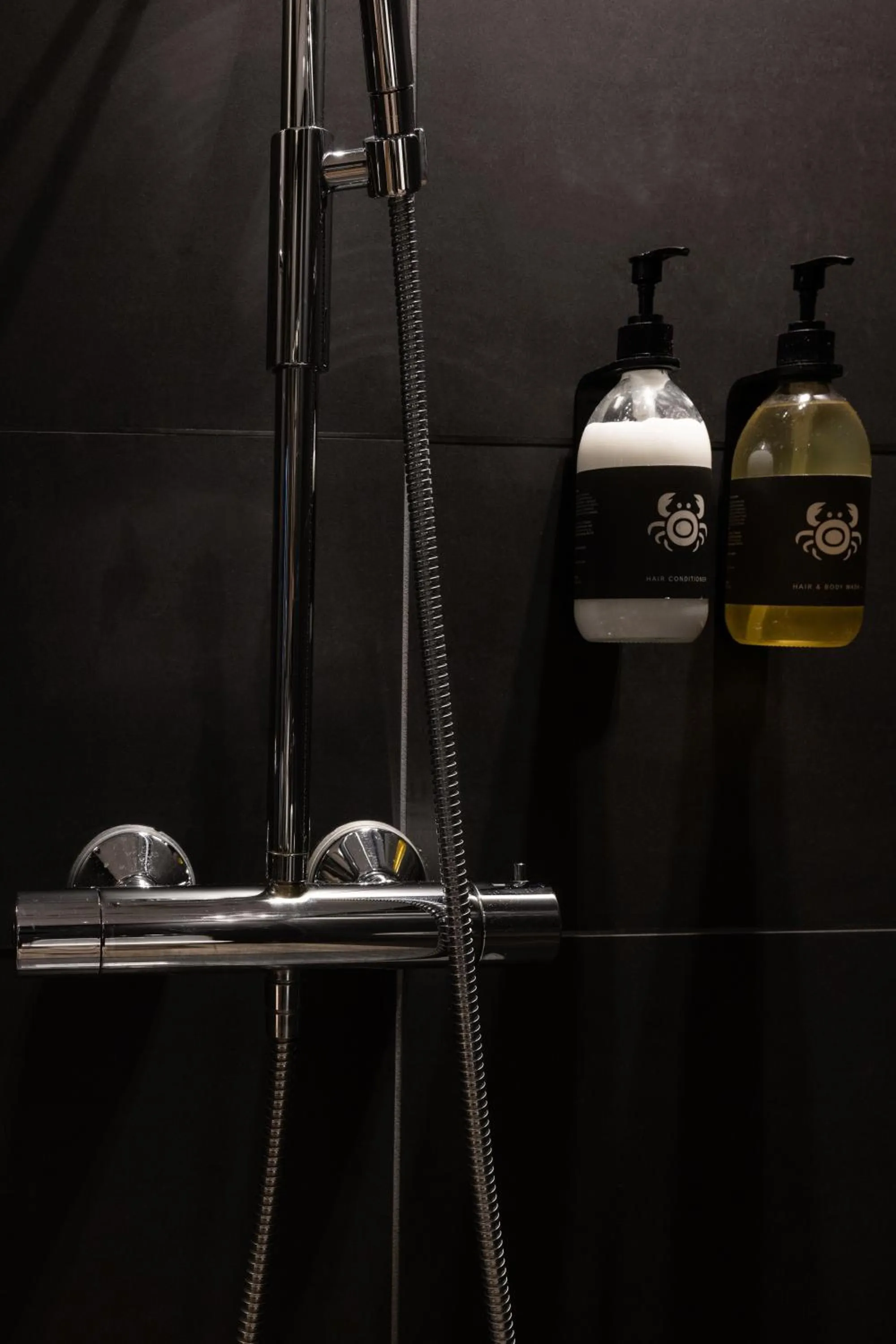 Shower in Solsiden Brygge Rorbuer