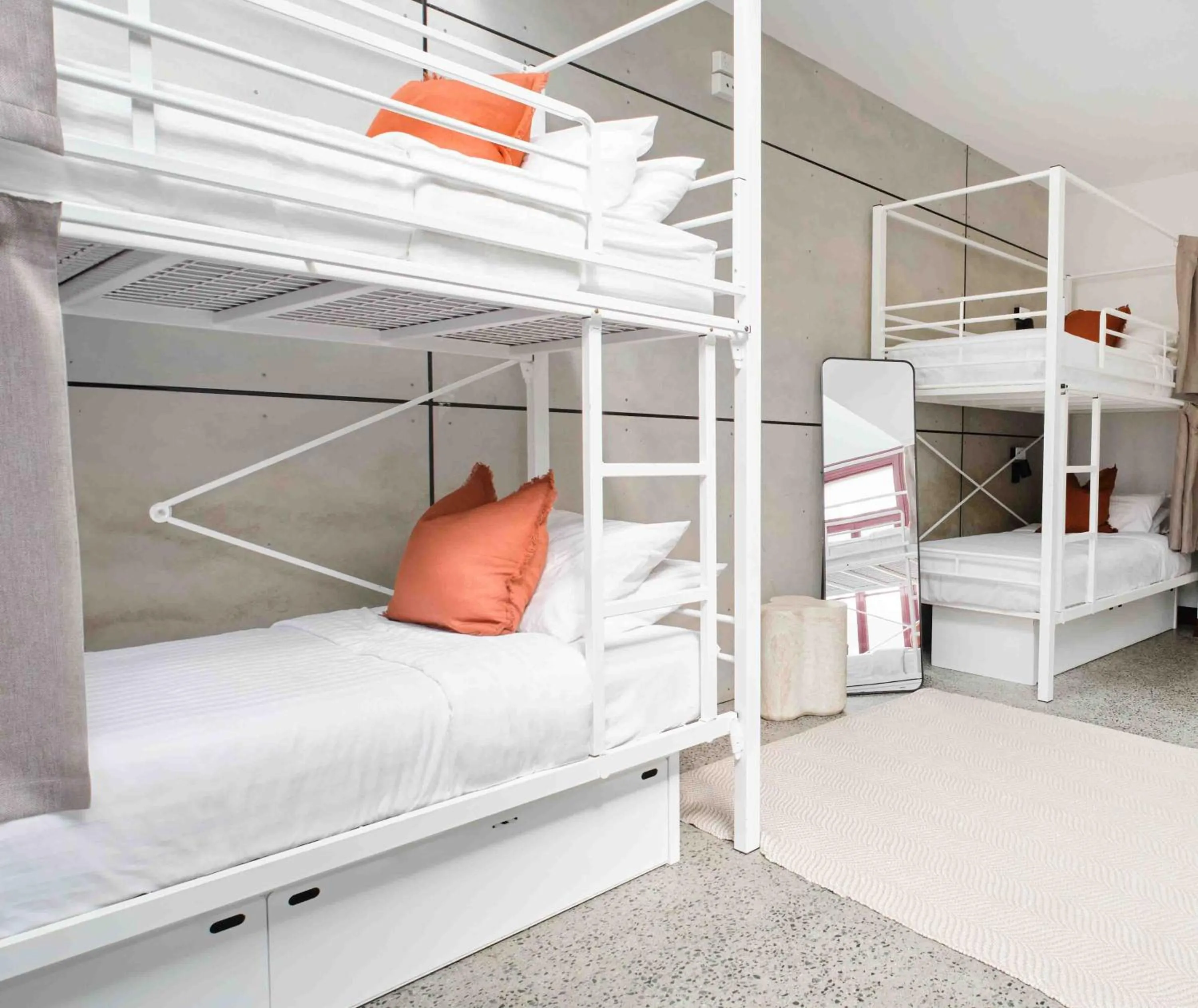 Bed in 12-Bed Mixed Dormitory Room in The Village Surry Hills