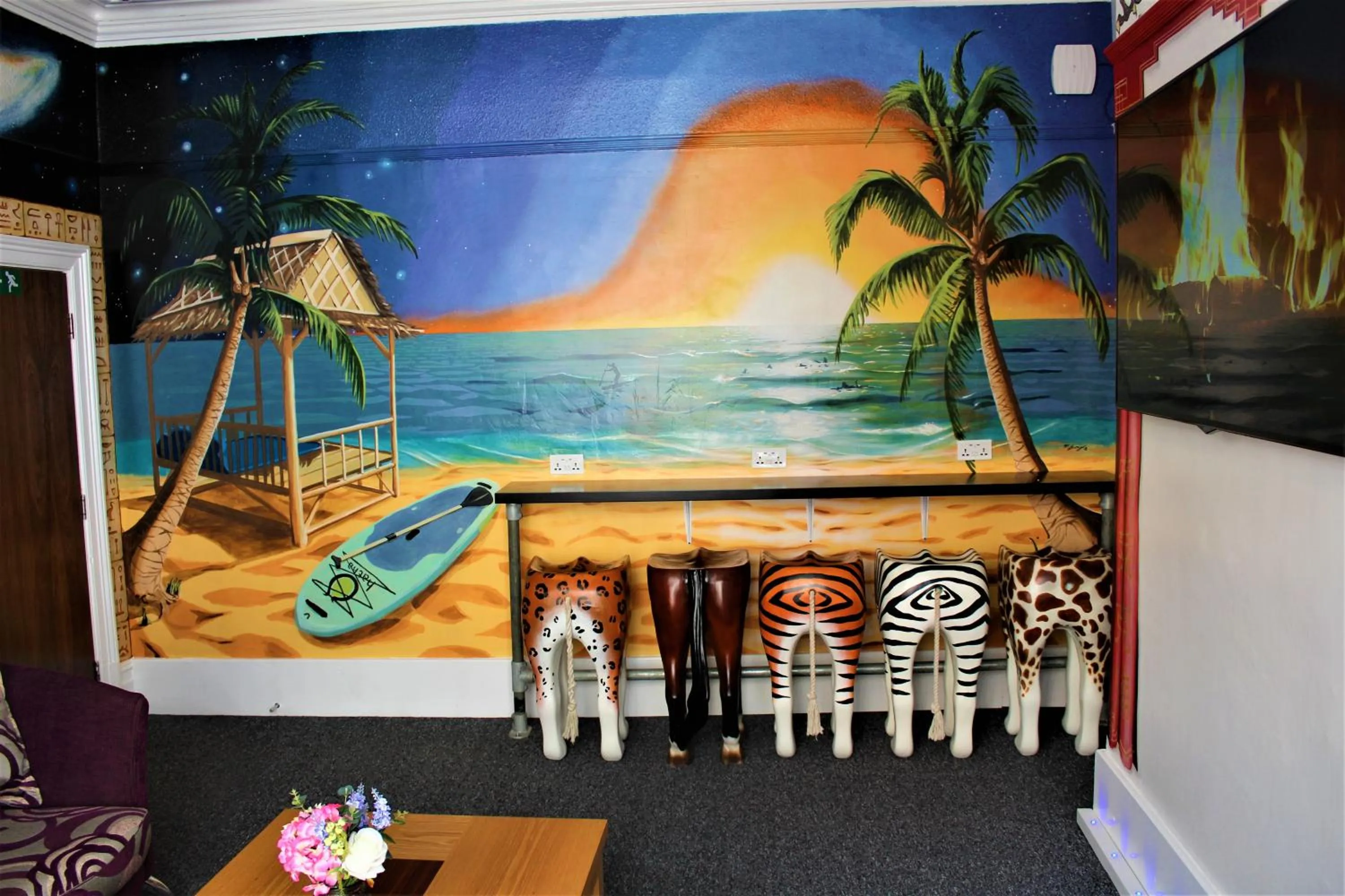 Living room in Backpackers Blackpool Hotel & Suites