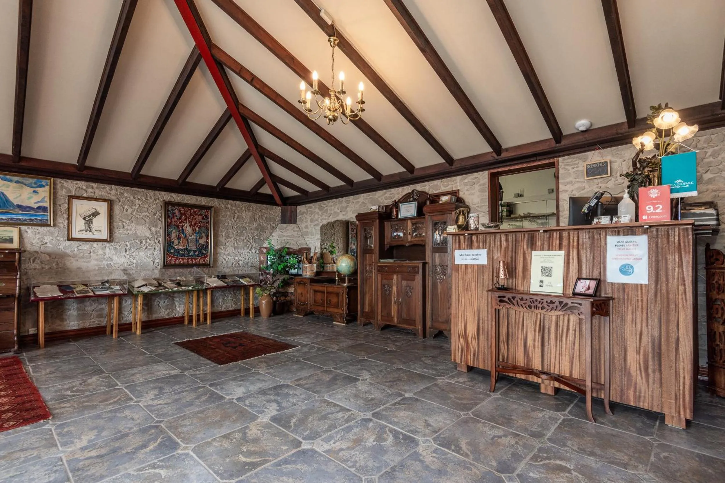 Lounge or bar in Boutique Hotel Anna by EJ Hotels