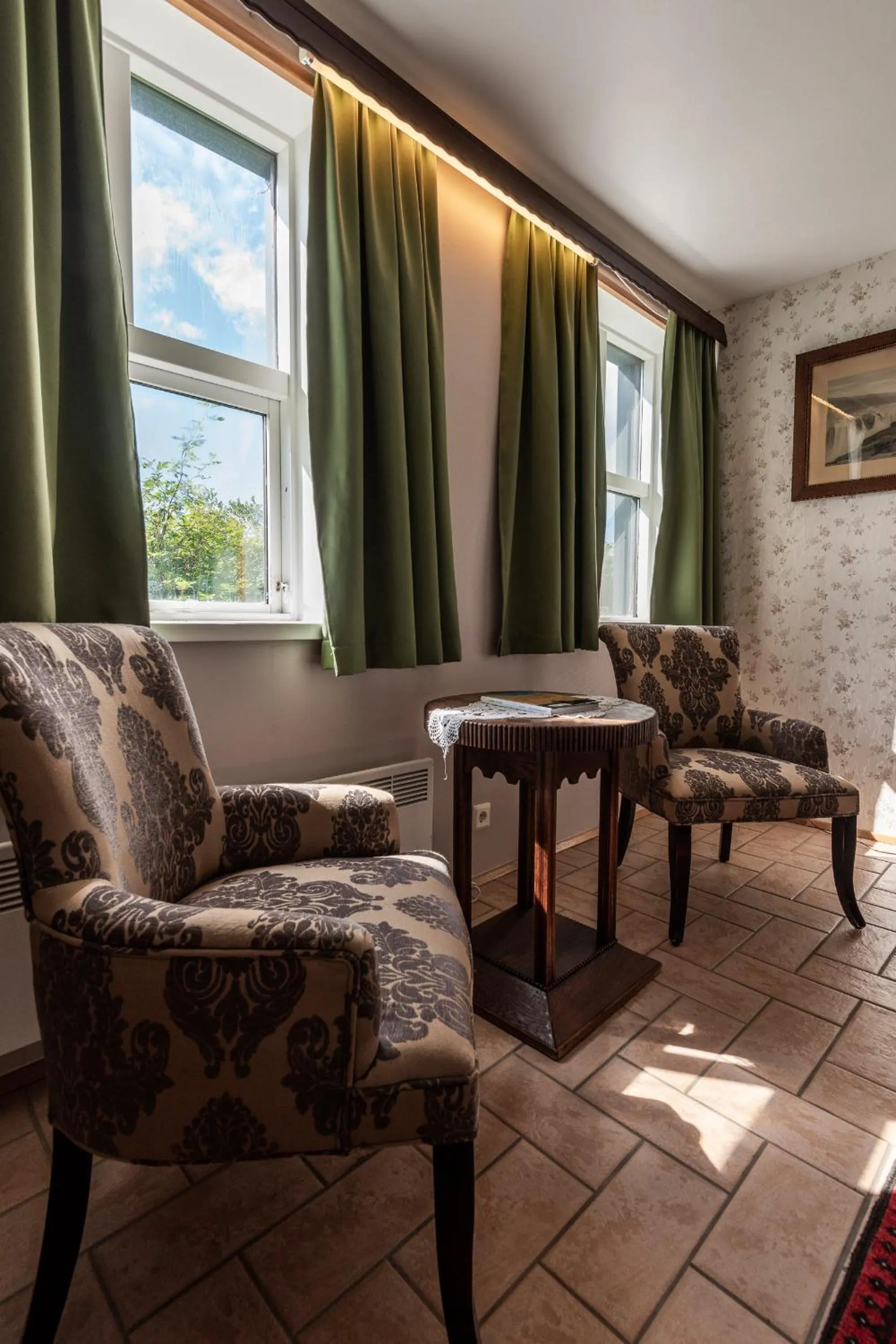 Lounge or bar in Boutique Hotel Anna by EJ Hotels