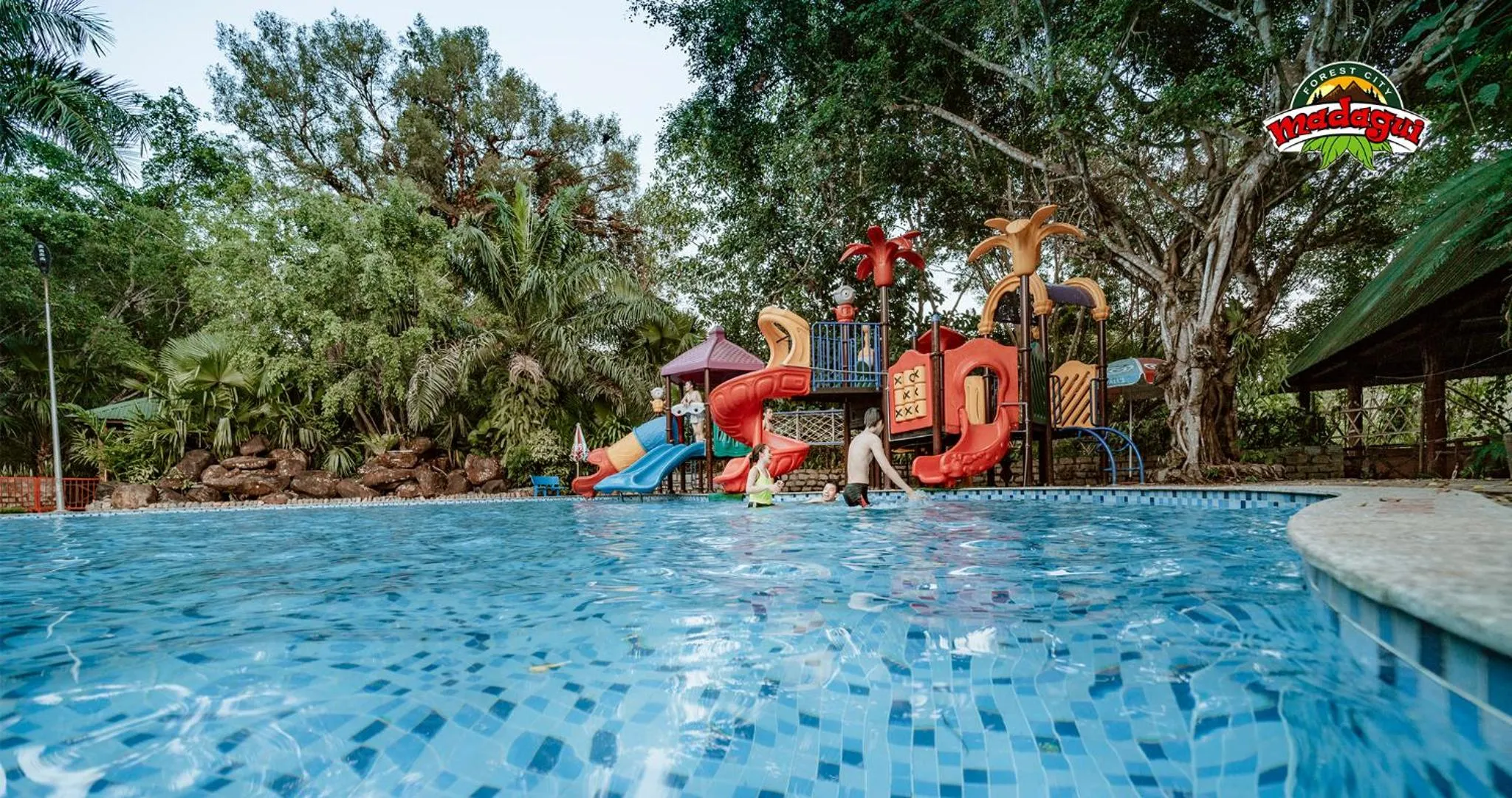 Swimming pool in Madagui Forest City