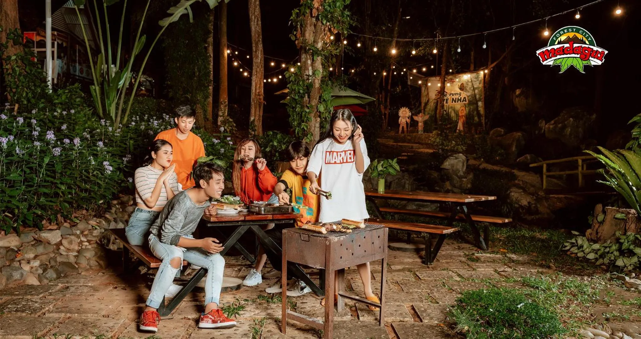 Food and drinks in Madagui Forest City