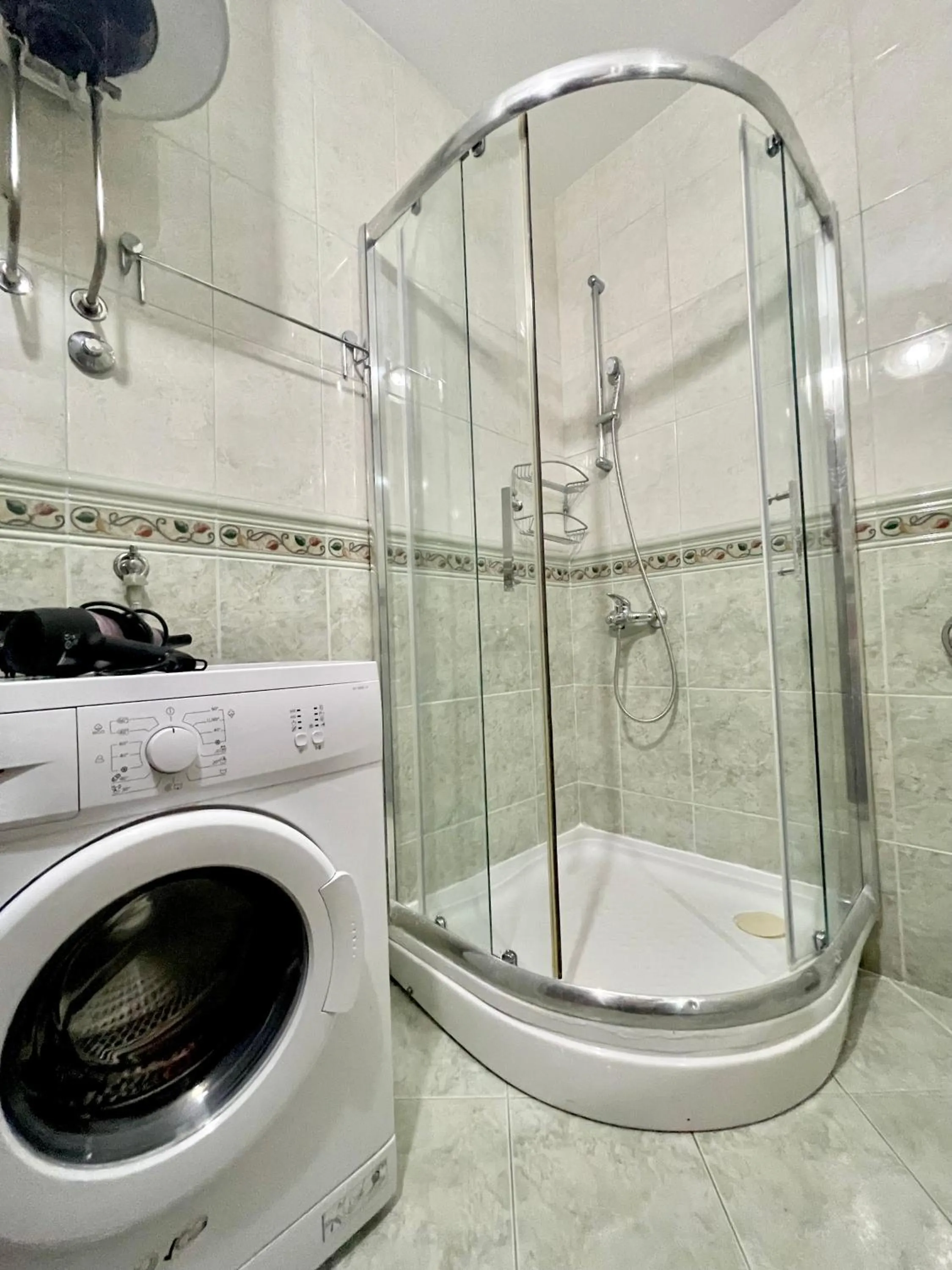 Shower in Apartments Elena