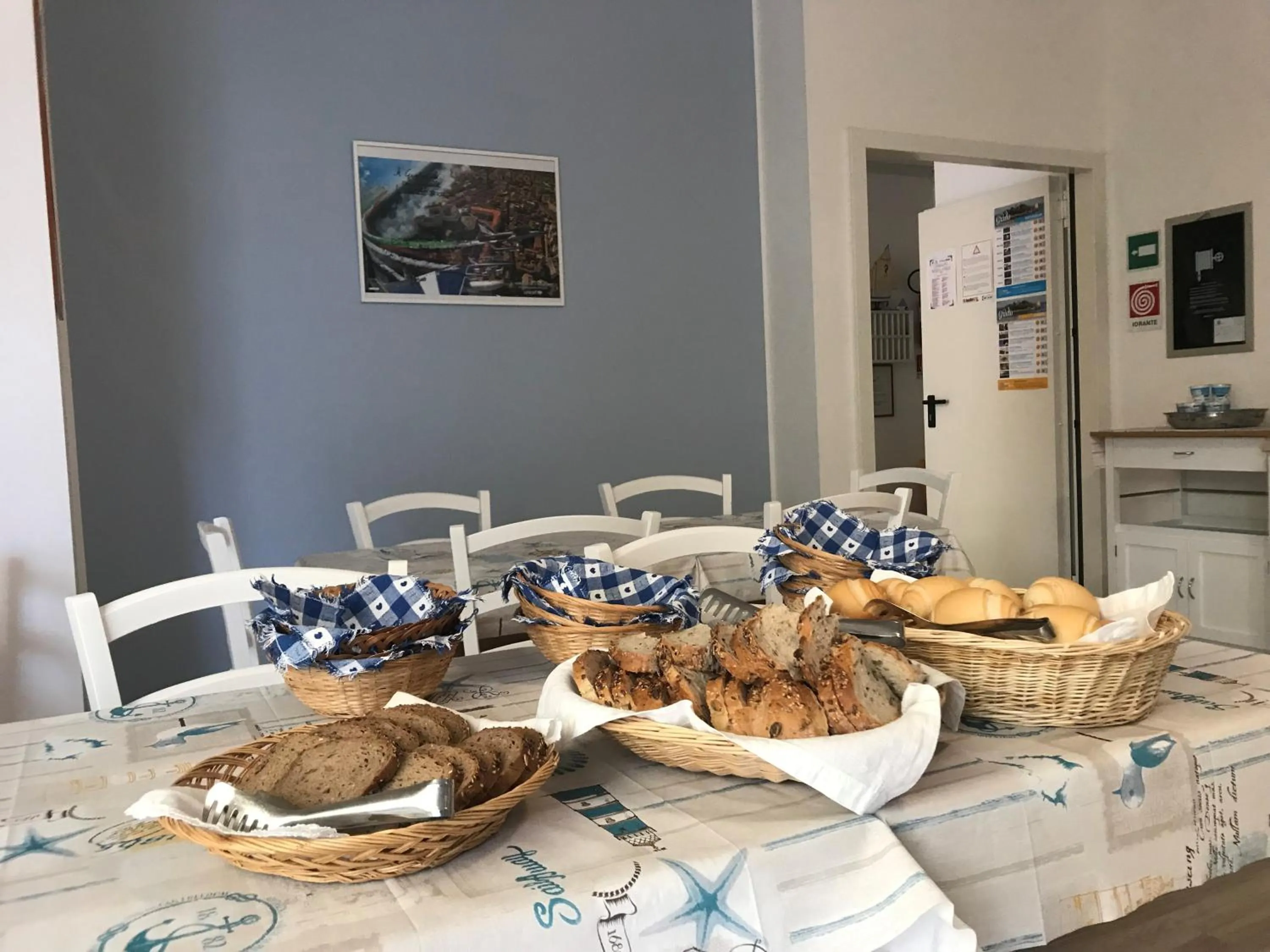 Buffet breakfast in Hotel ai Fiori