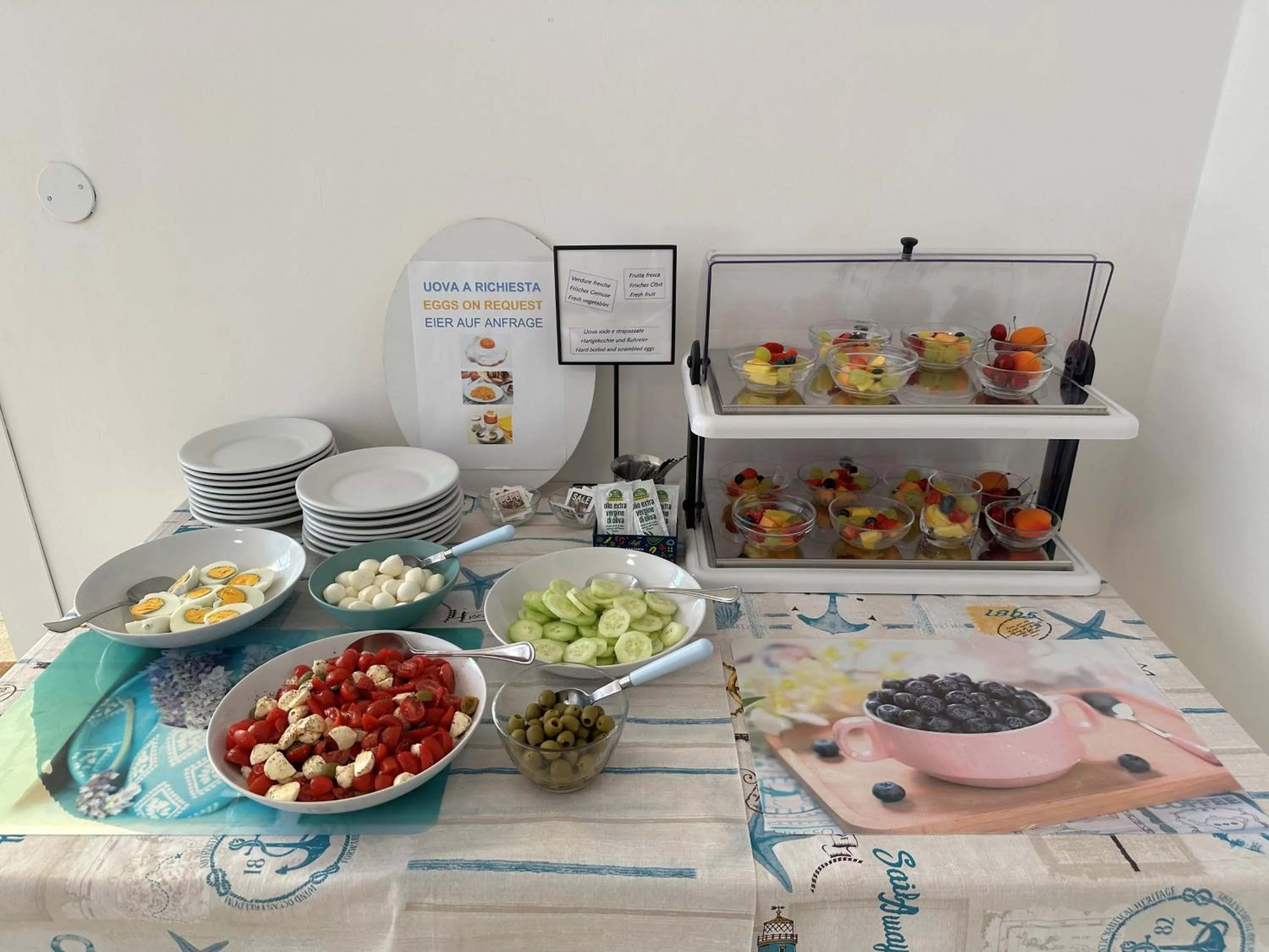 Buffet breakfast in Hotel ai Fiori