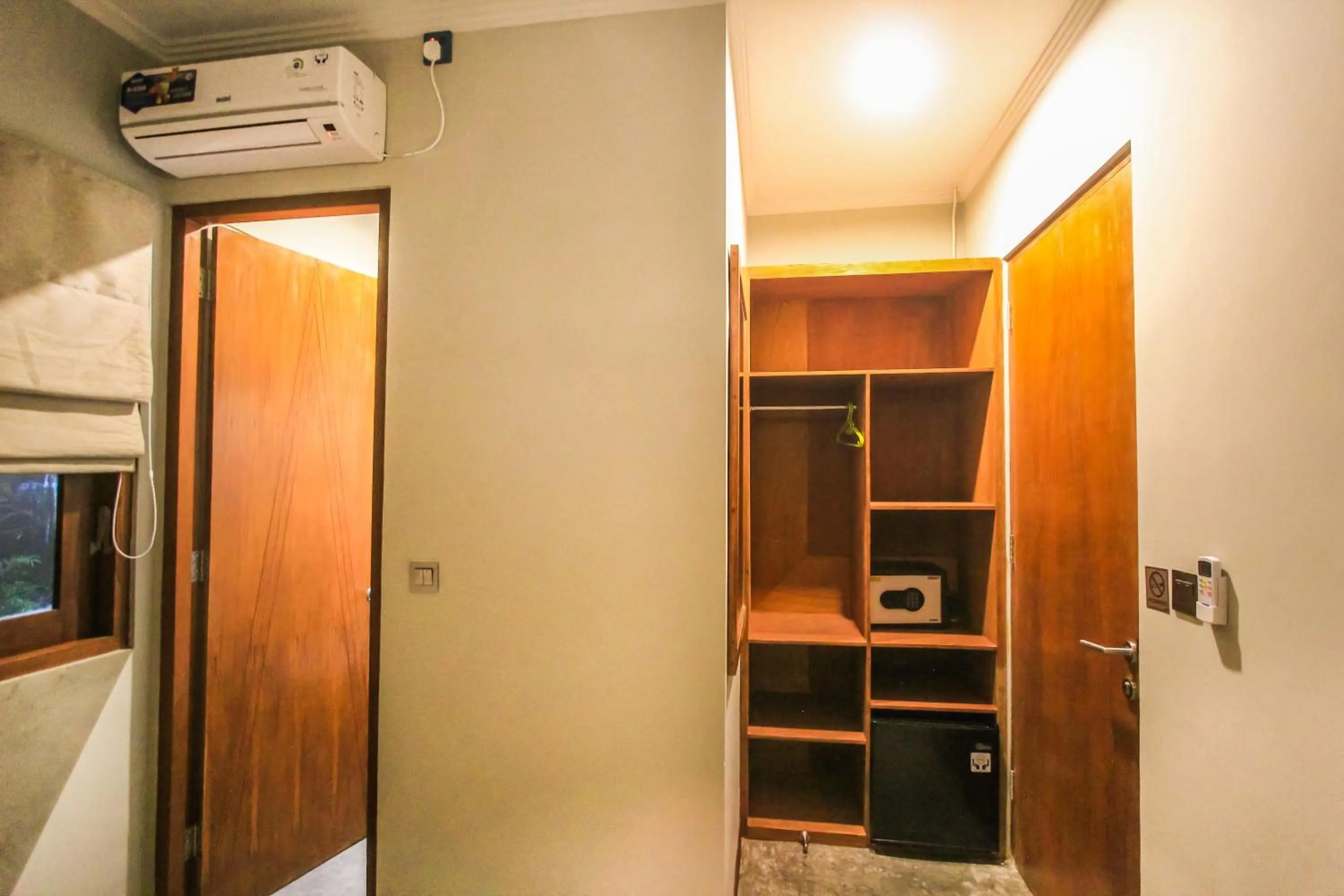 Bedroom in BRAW inn Canggu by kamara