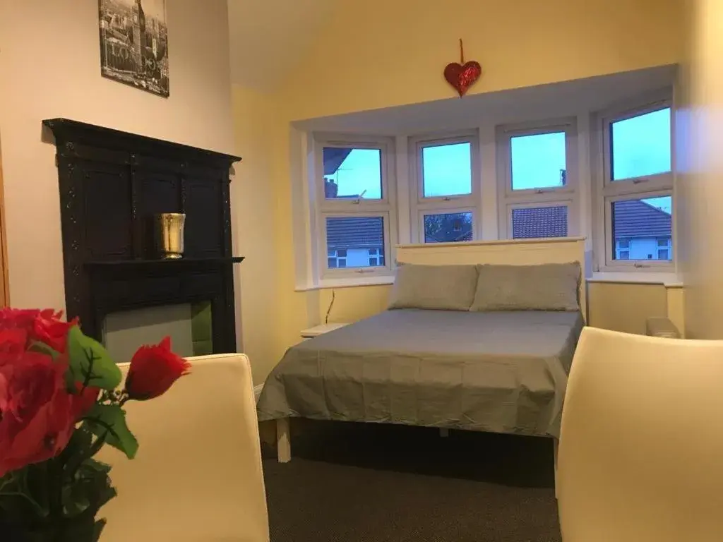 Standard Double Room in Heathrow Stay Standard Double Room in Heathrow Stay
