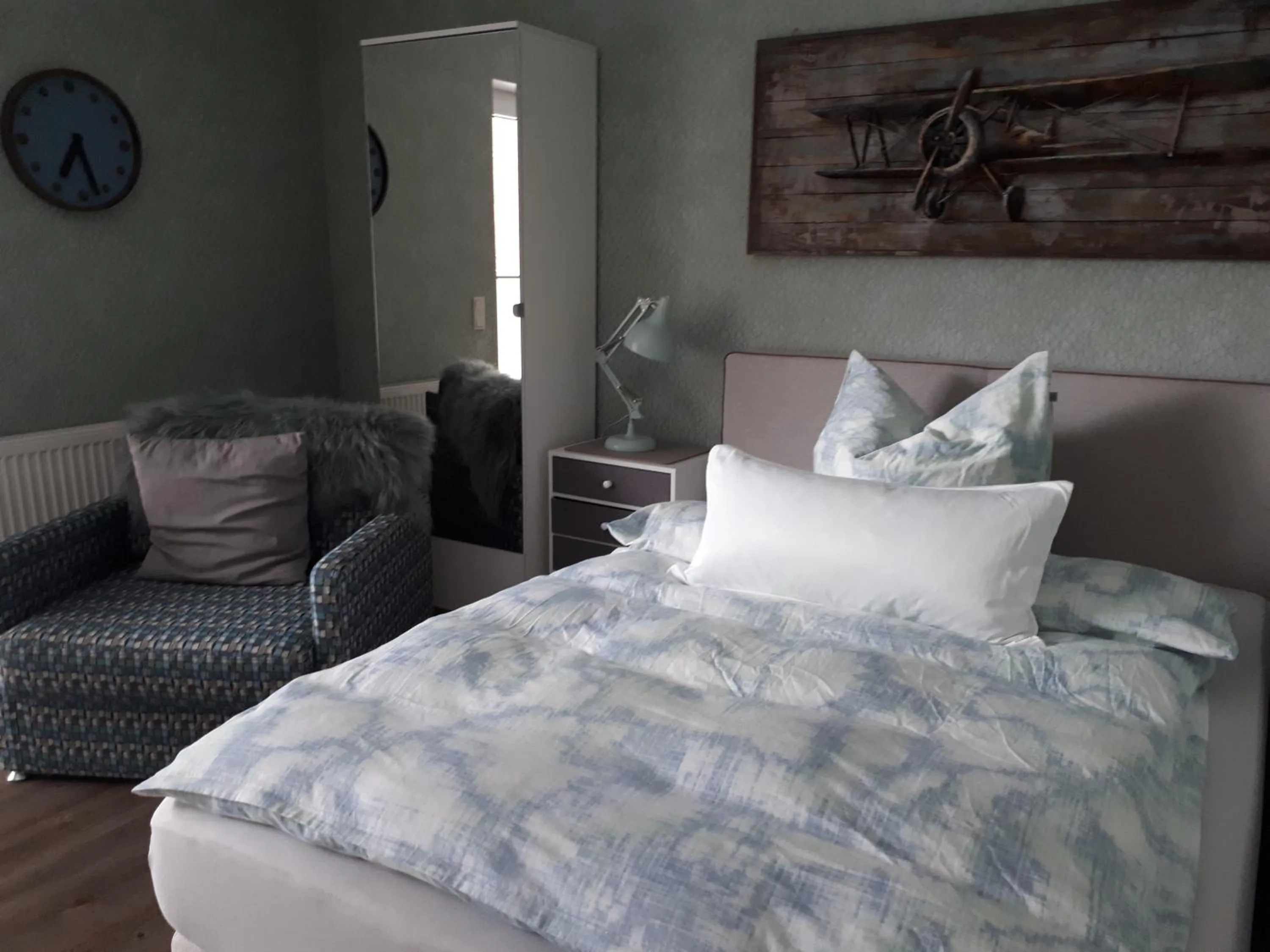 Photo of the whole room, Bed in Aparthotel-Stadtallendorf