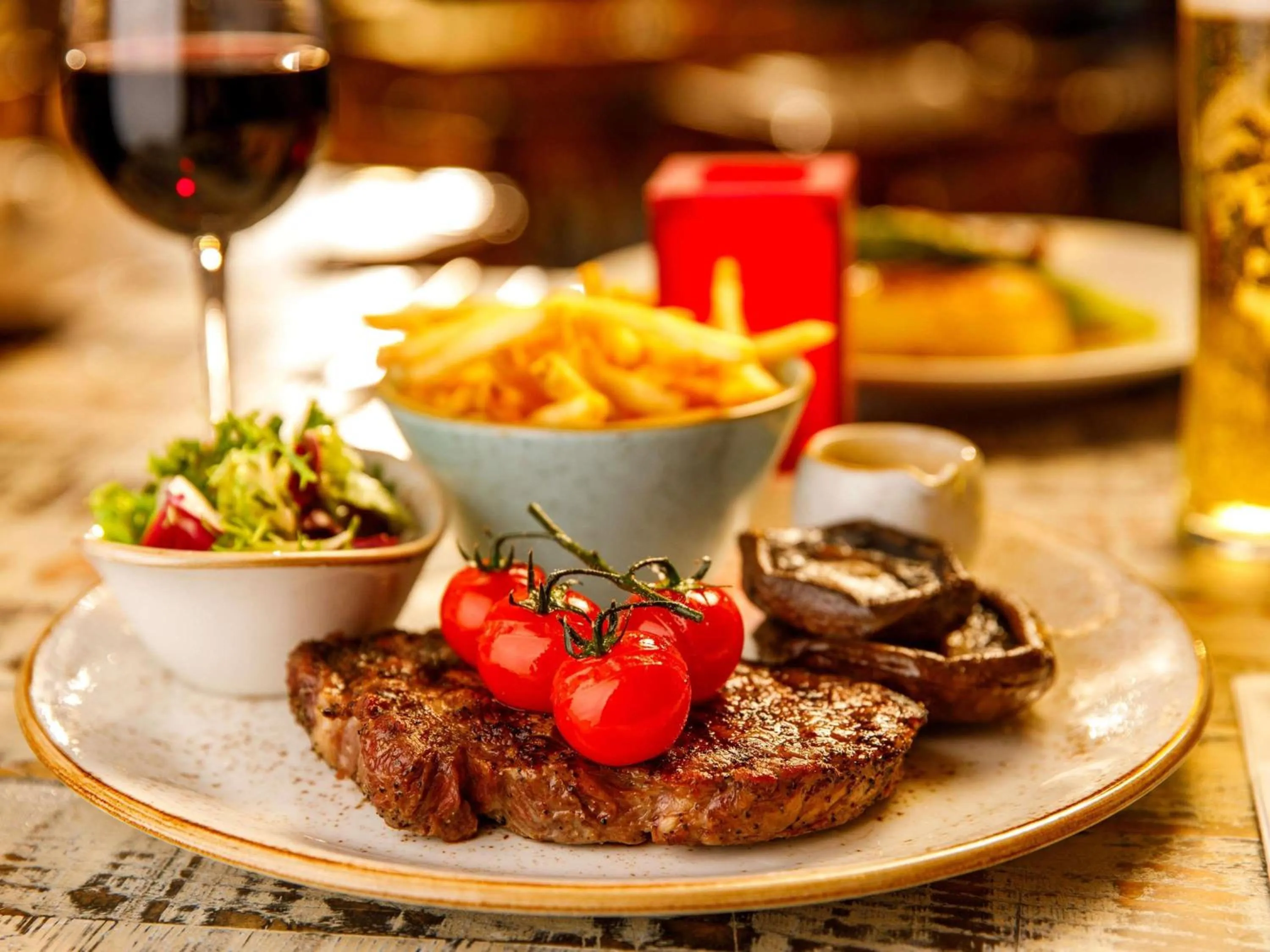 Restaurant/places to eat in Novotel London Blackfriars