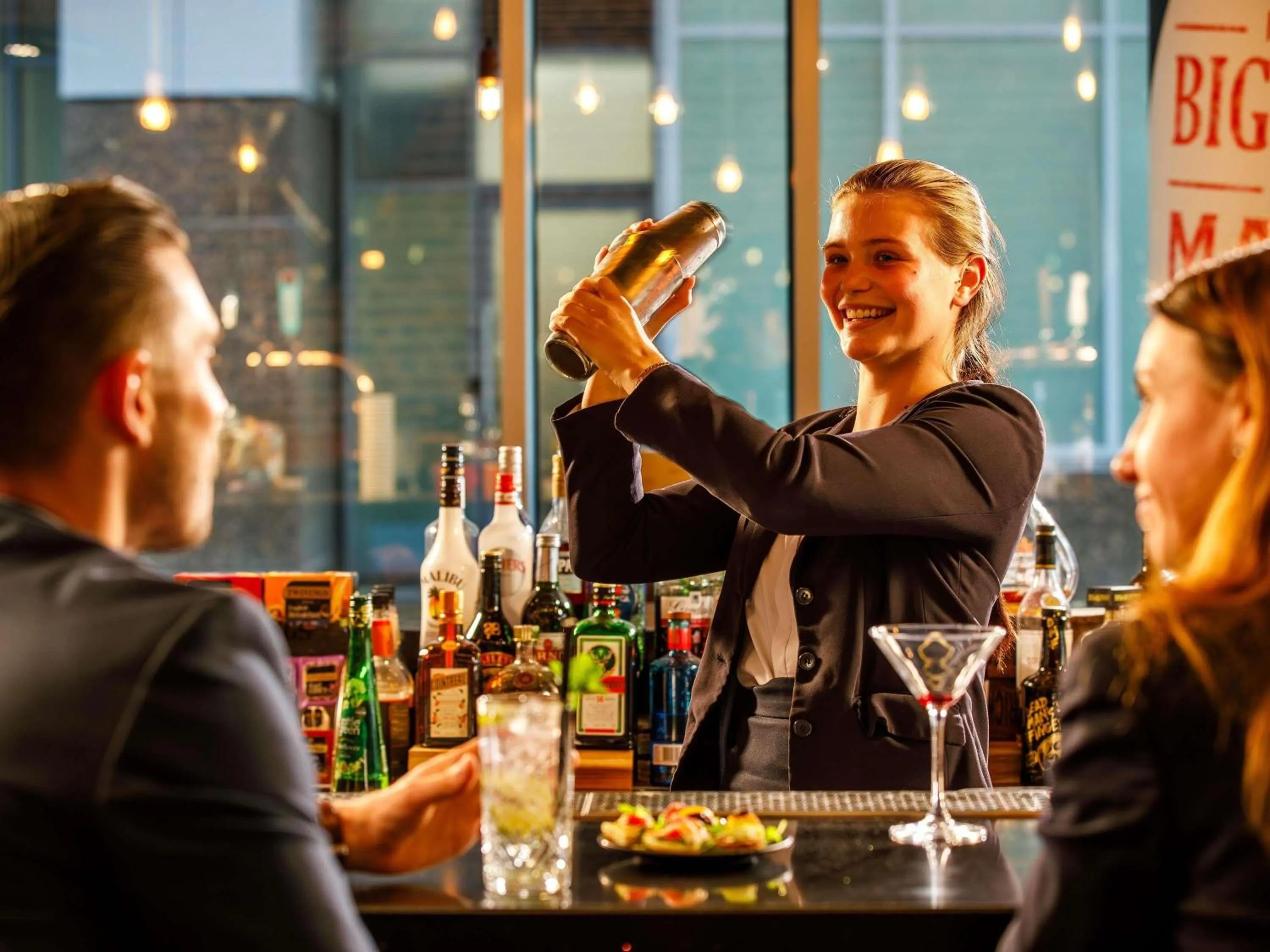 Restaurant/places to eat in Novotel London Blackfriars