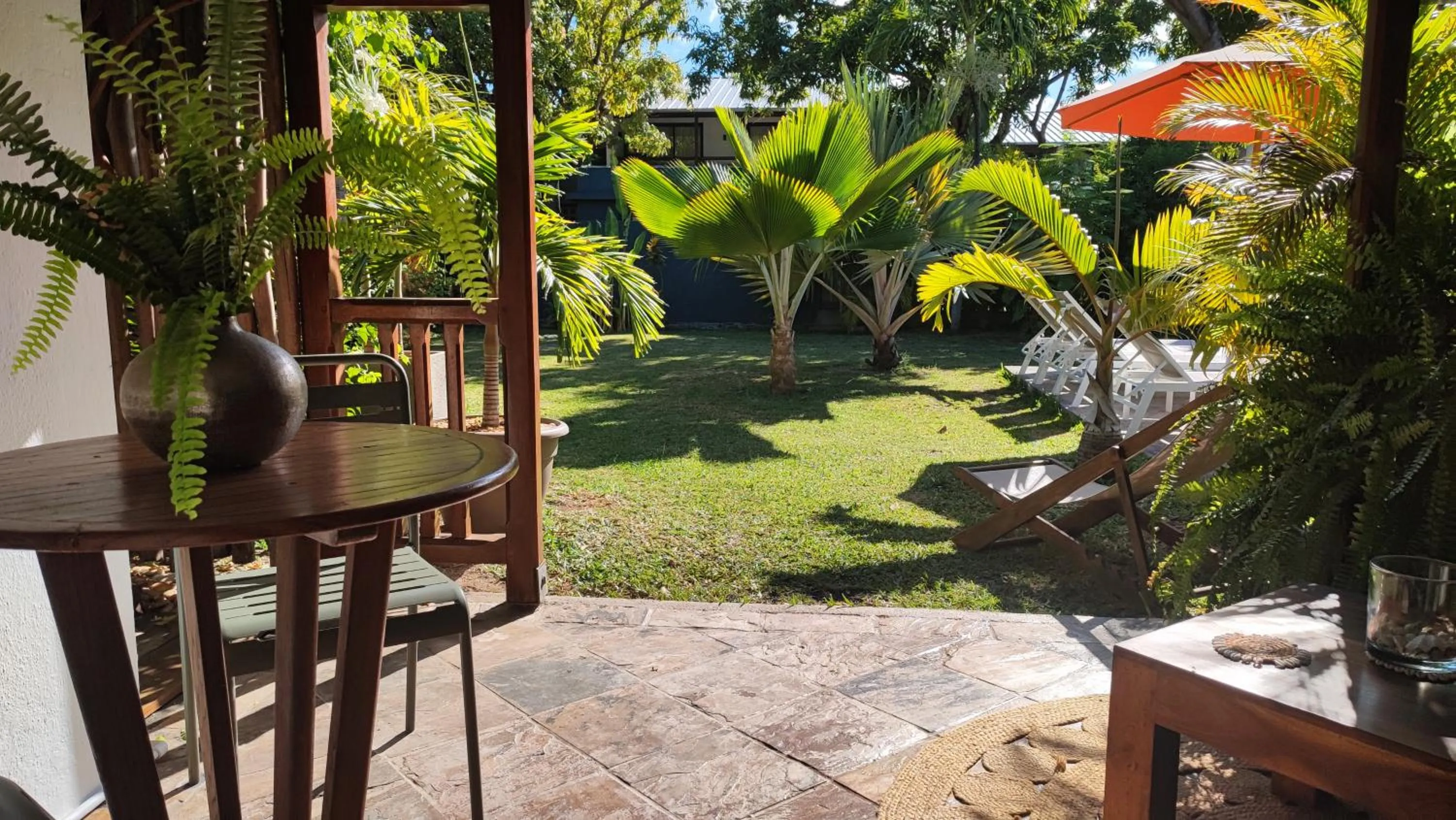 Patio in SWEET ISLAND petit dejeuner inclus