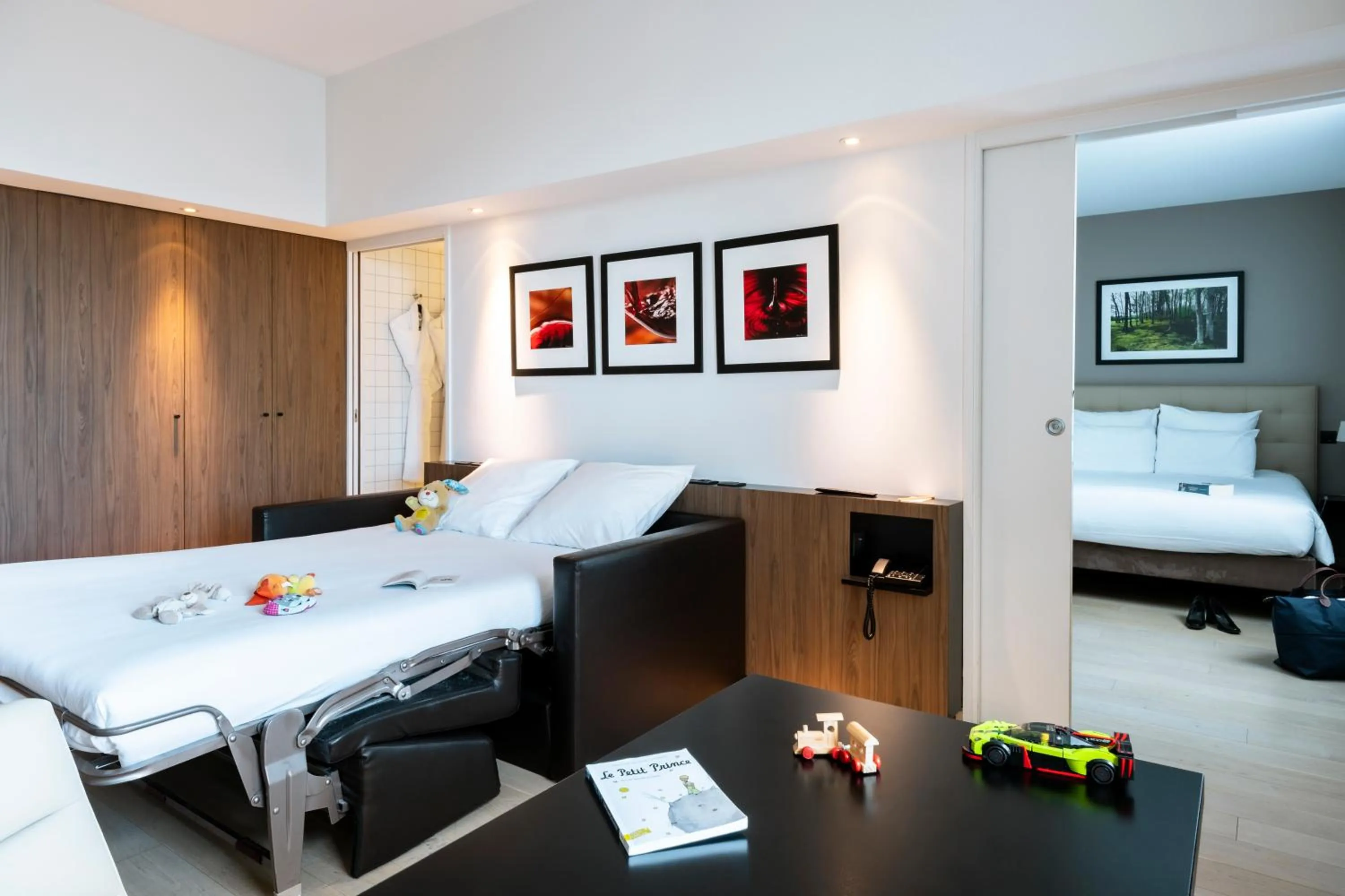 Bedroom, Bed in Mercure Villefranche-sur-Saône