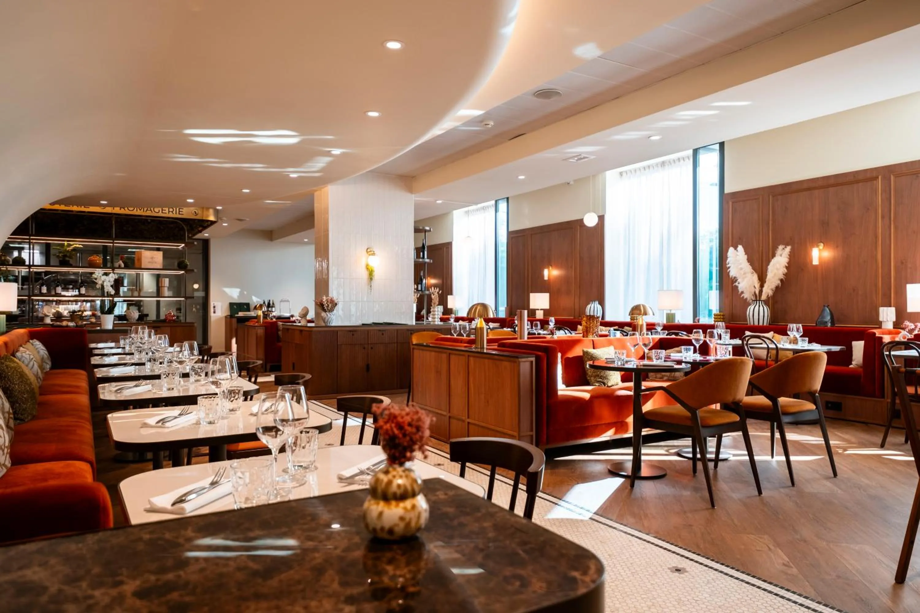 Restaurant/places to eat in Mercure Villefranche-sur-Saône