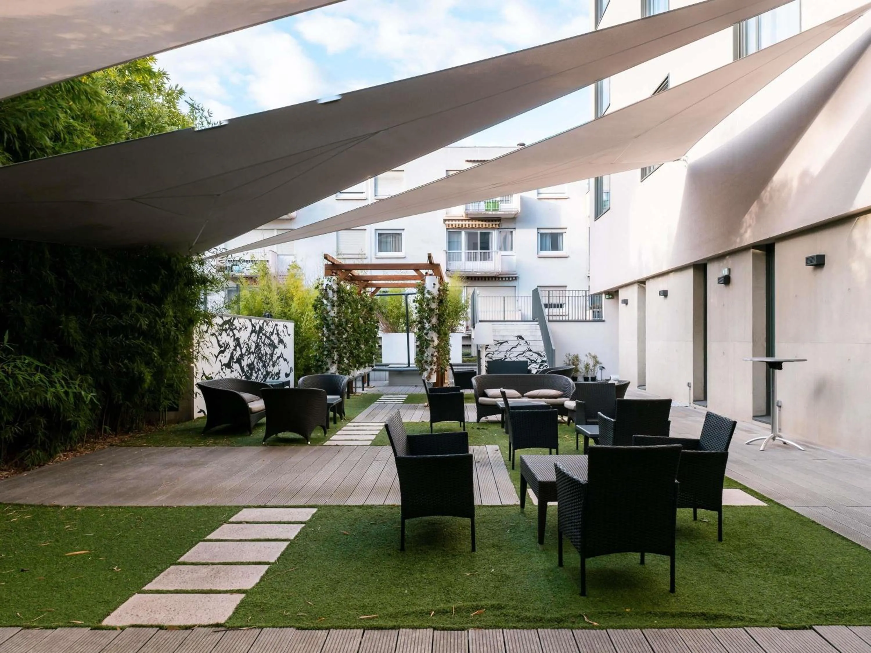 Restaurant/places to eat in Mercure Villefranche-sur-Saône