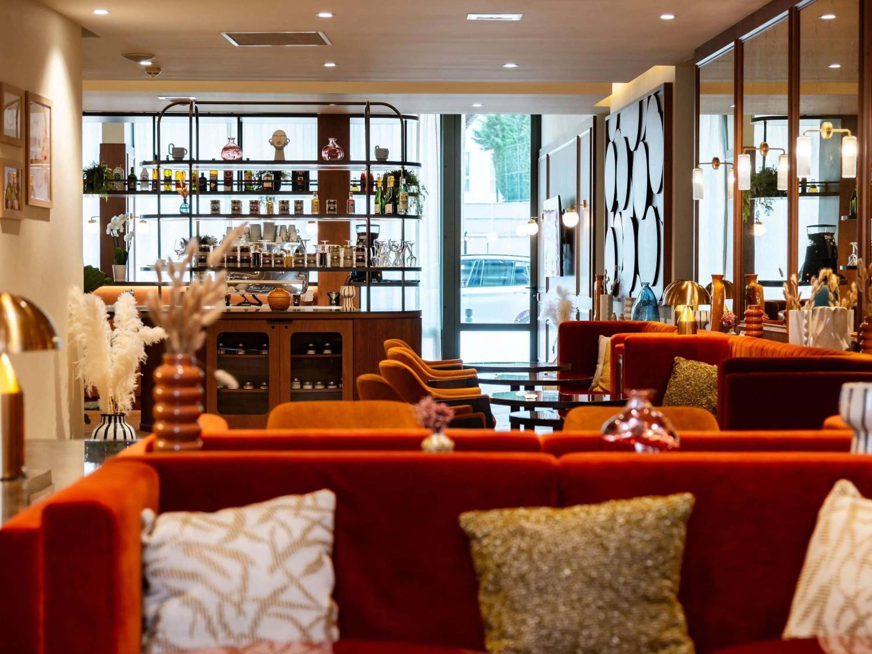 Restaurant/places to eat in Mercure Villefranche-sur-Saône