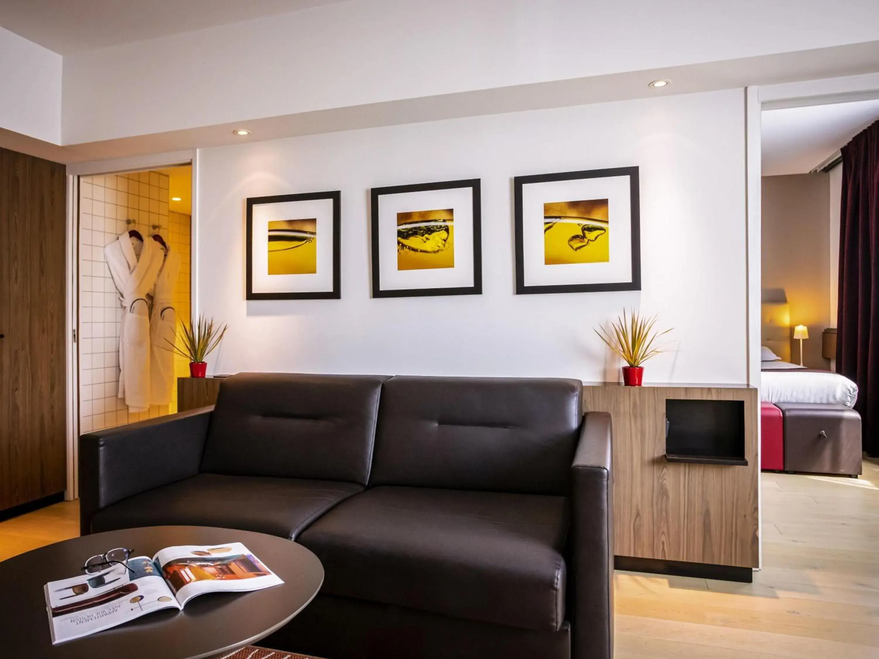 Superior Suite in Mercure Villefranche-sur-Saône Superior Suite in Mercure Villefranche-sur-Saône