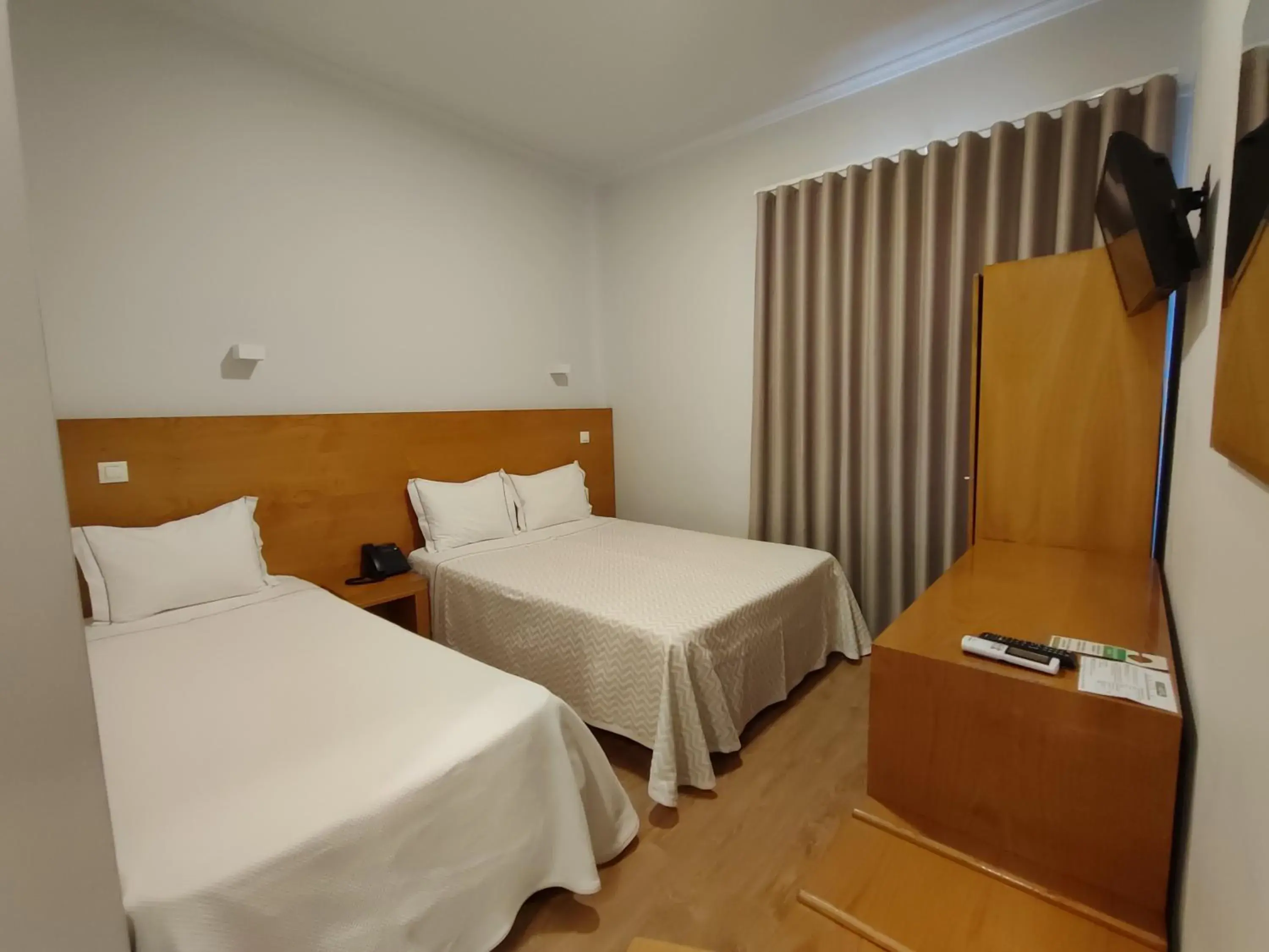 Standard Twin Room in Dom Hotel Standard Twin Room in Dom Hotel