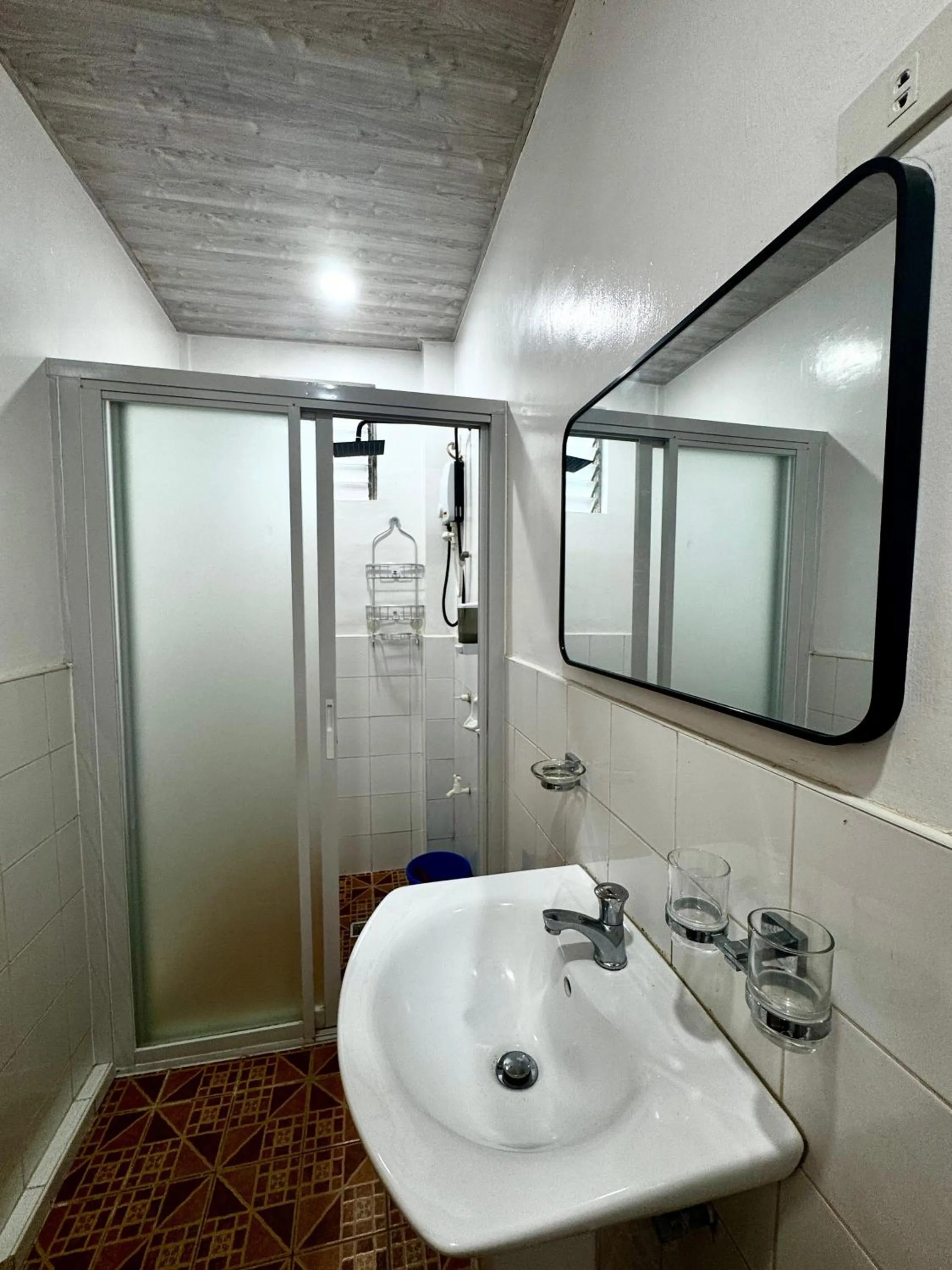 Bathroom in Ocean Breeze Inn