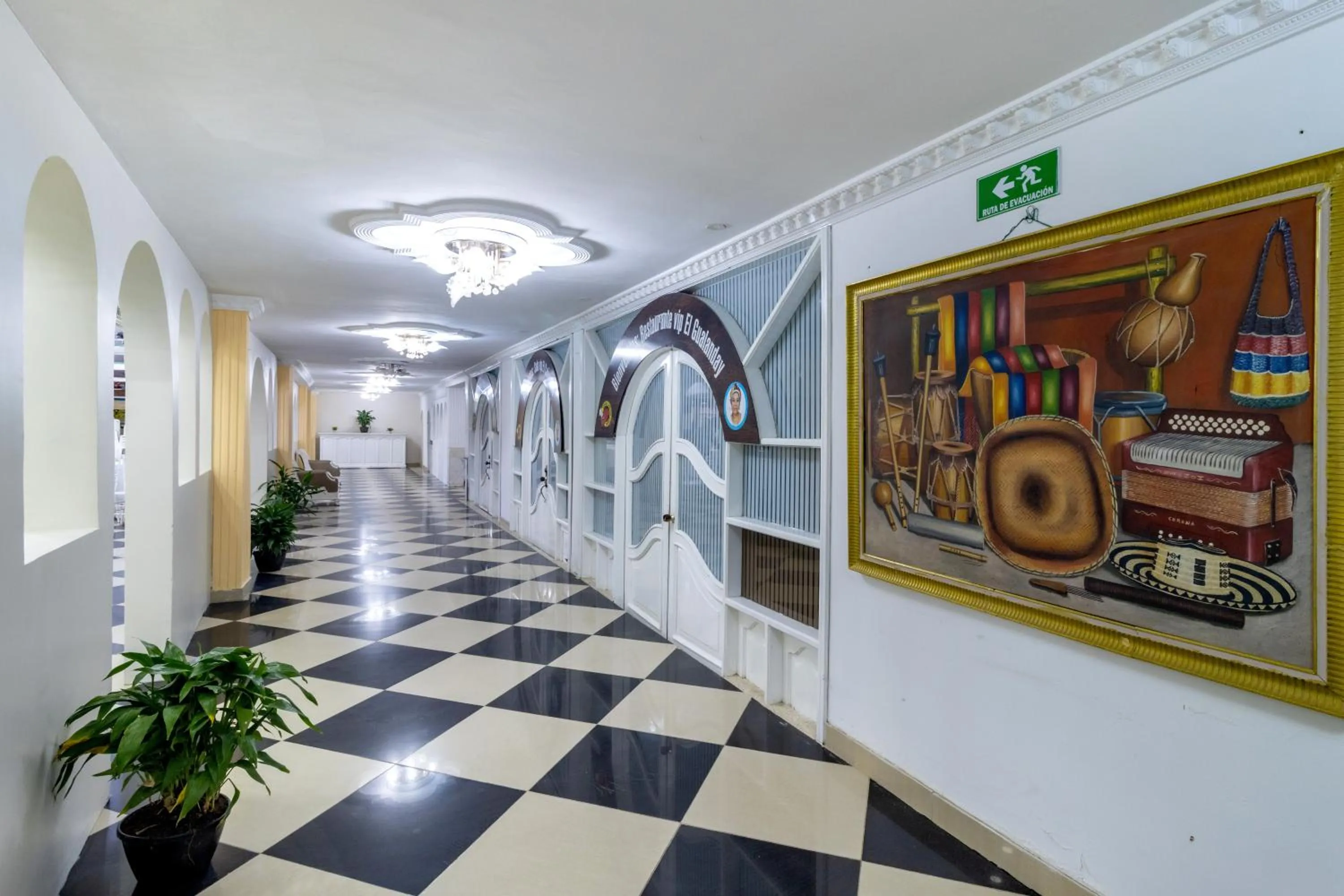 Meeting/conference room in Hotel Playa Salguero By GEH Suites