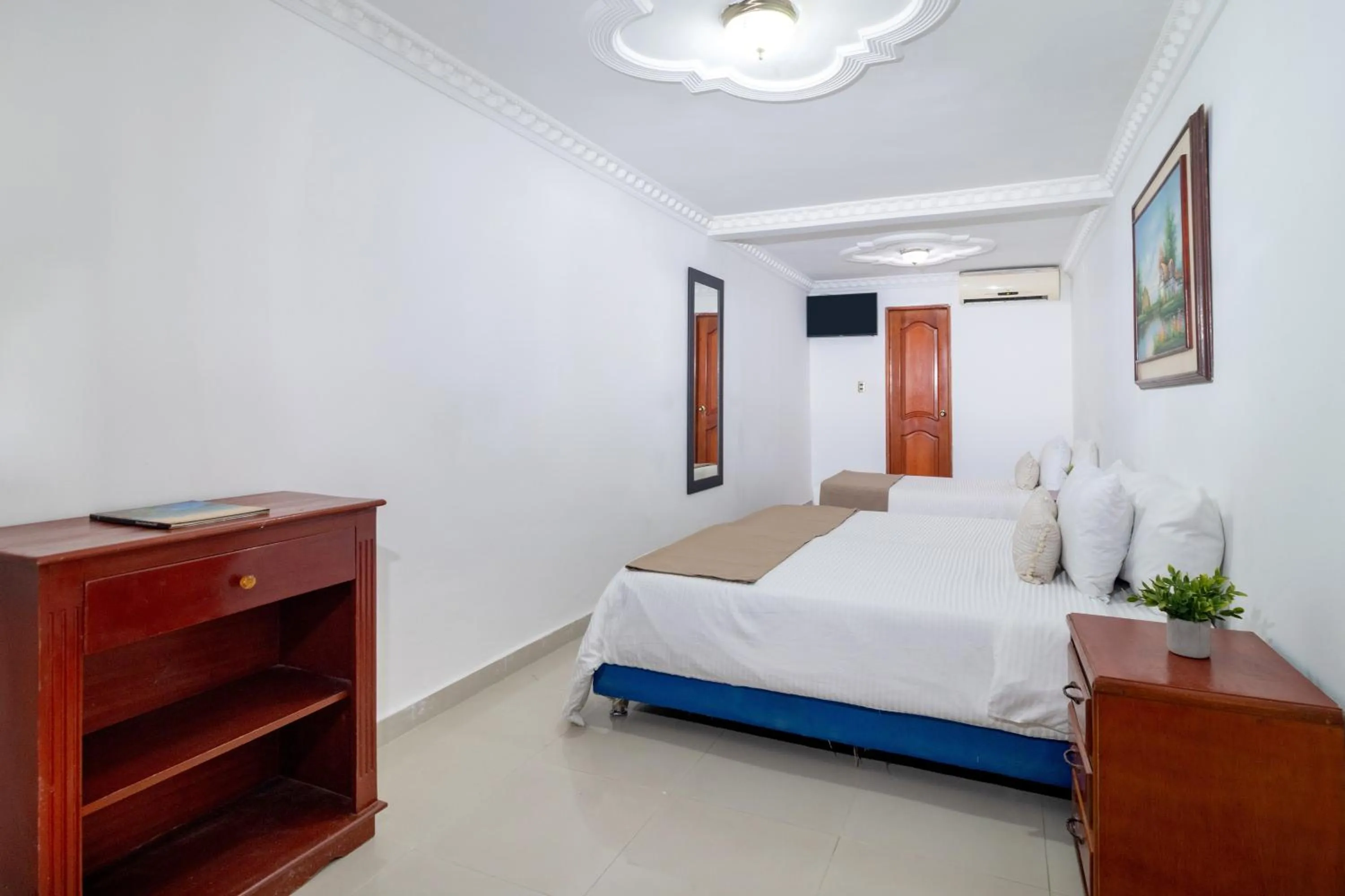 Bedroom, Bed in Hotel Playa Salguero By GEH Suites