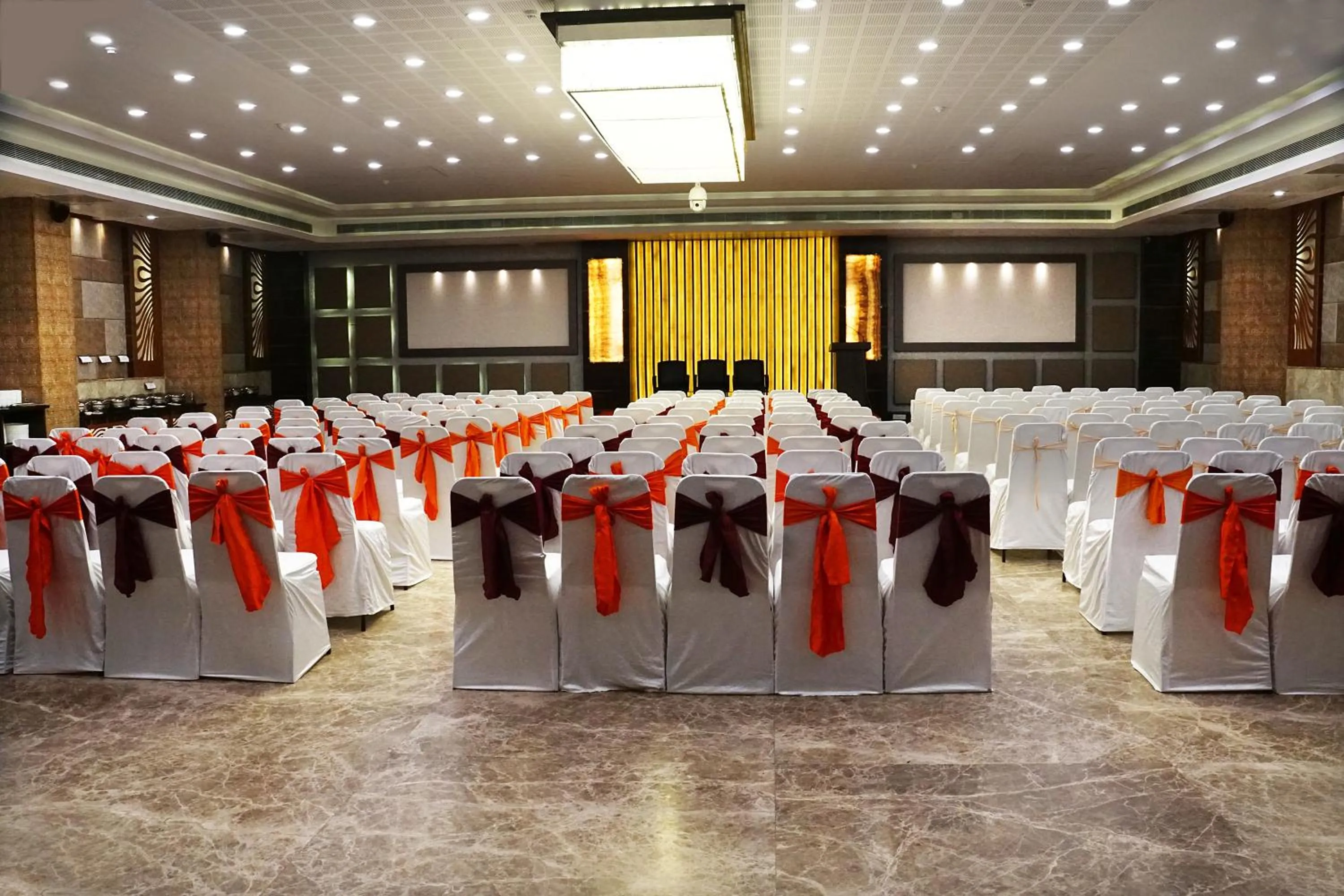 Business facilities in SilverCloud Hotel and Banquets