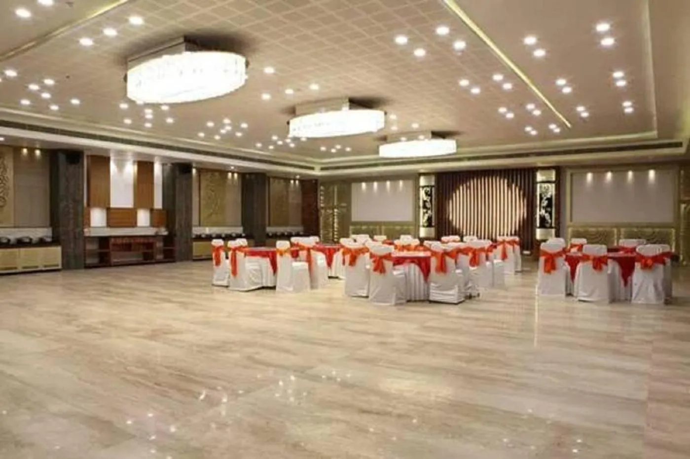 Banquet/Function facilities in SilverCloud Hotel and Banquets