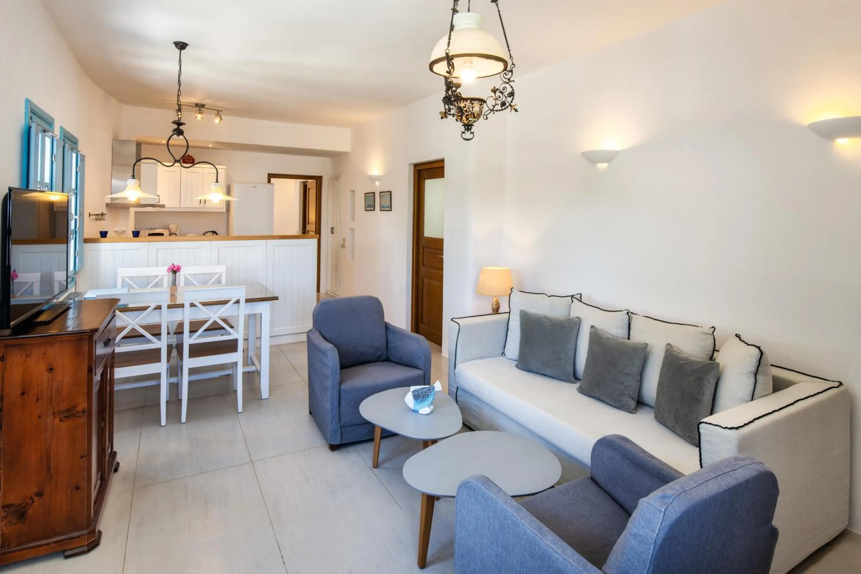 Living room in Anema Boutique Hotel & Villas Santorini
