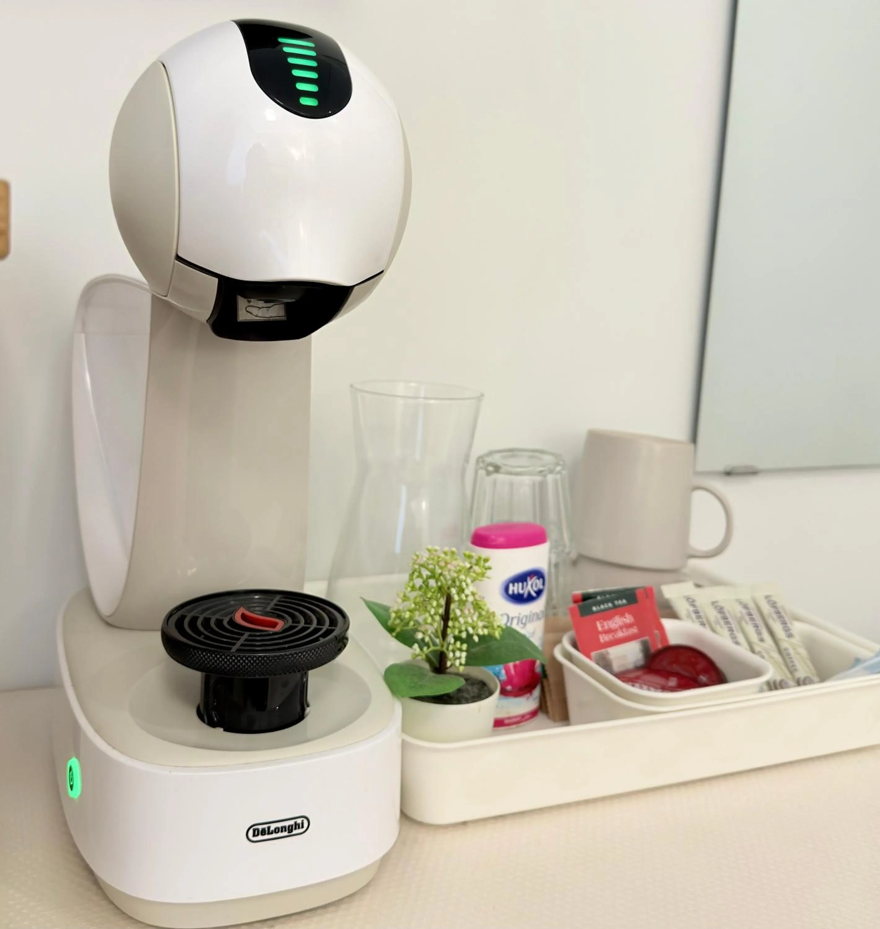 Coffee/tea facilities in J14A I Rooms & Apartments AUTOMATED SELF CHECK-IN