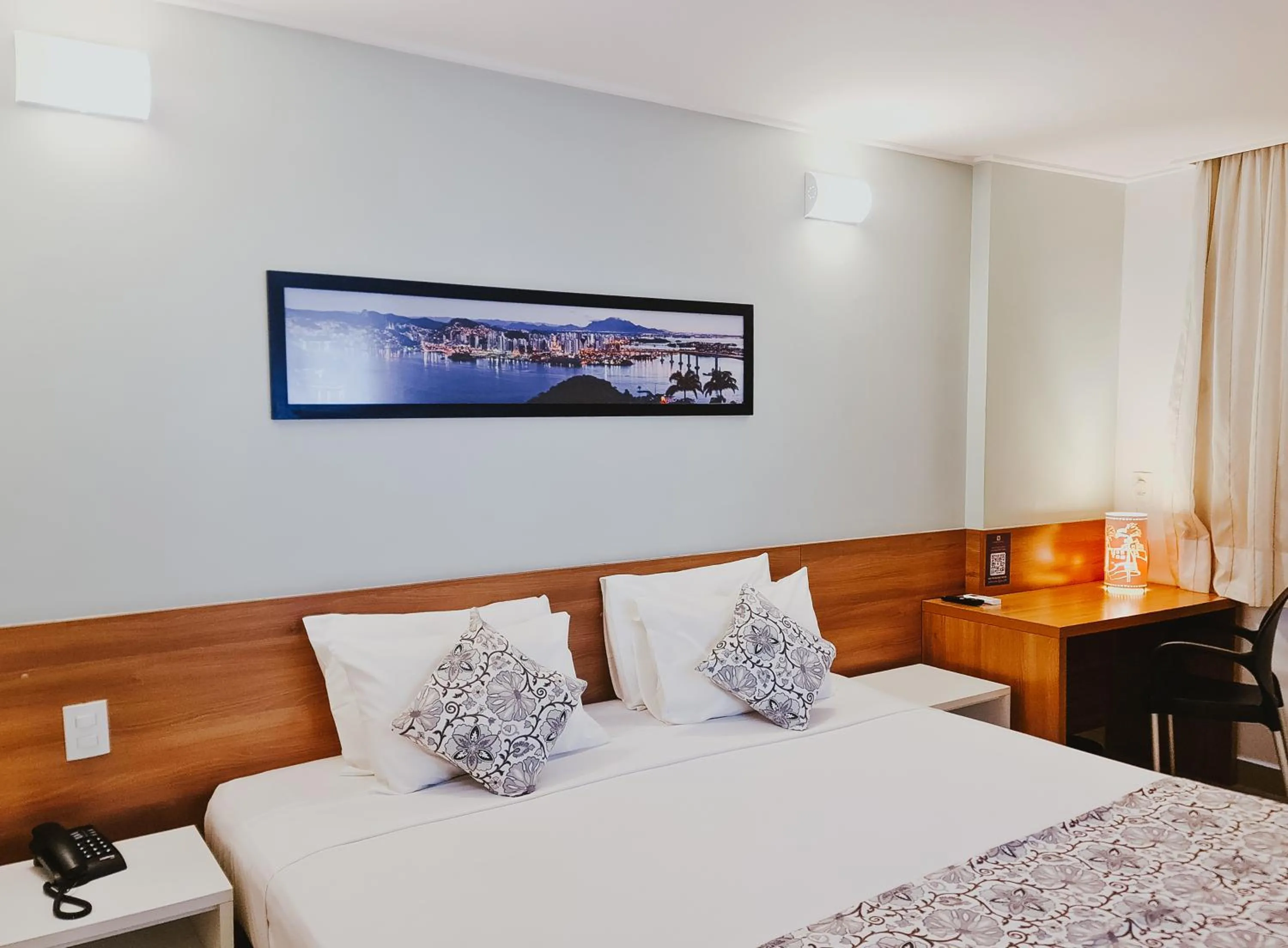 Bed in Alameda Vitória Hotel