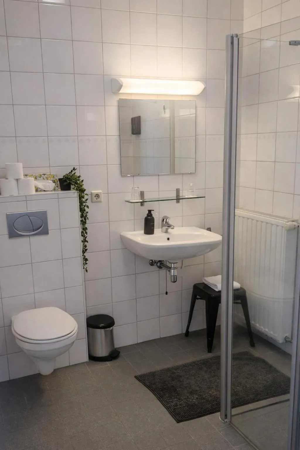 Shower in Hotel De Grote Kade - Boutique Heritage Hotel in het historische hart van Goes