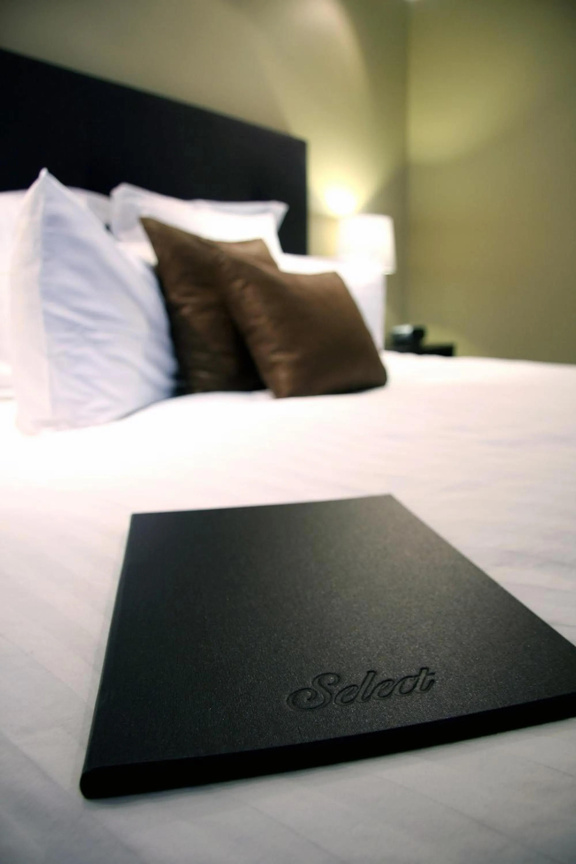 Bed in Braemar Lodge And Spa