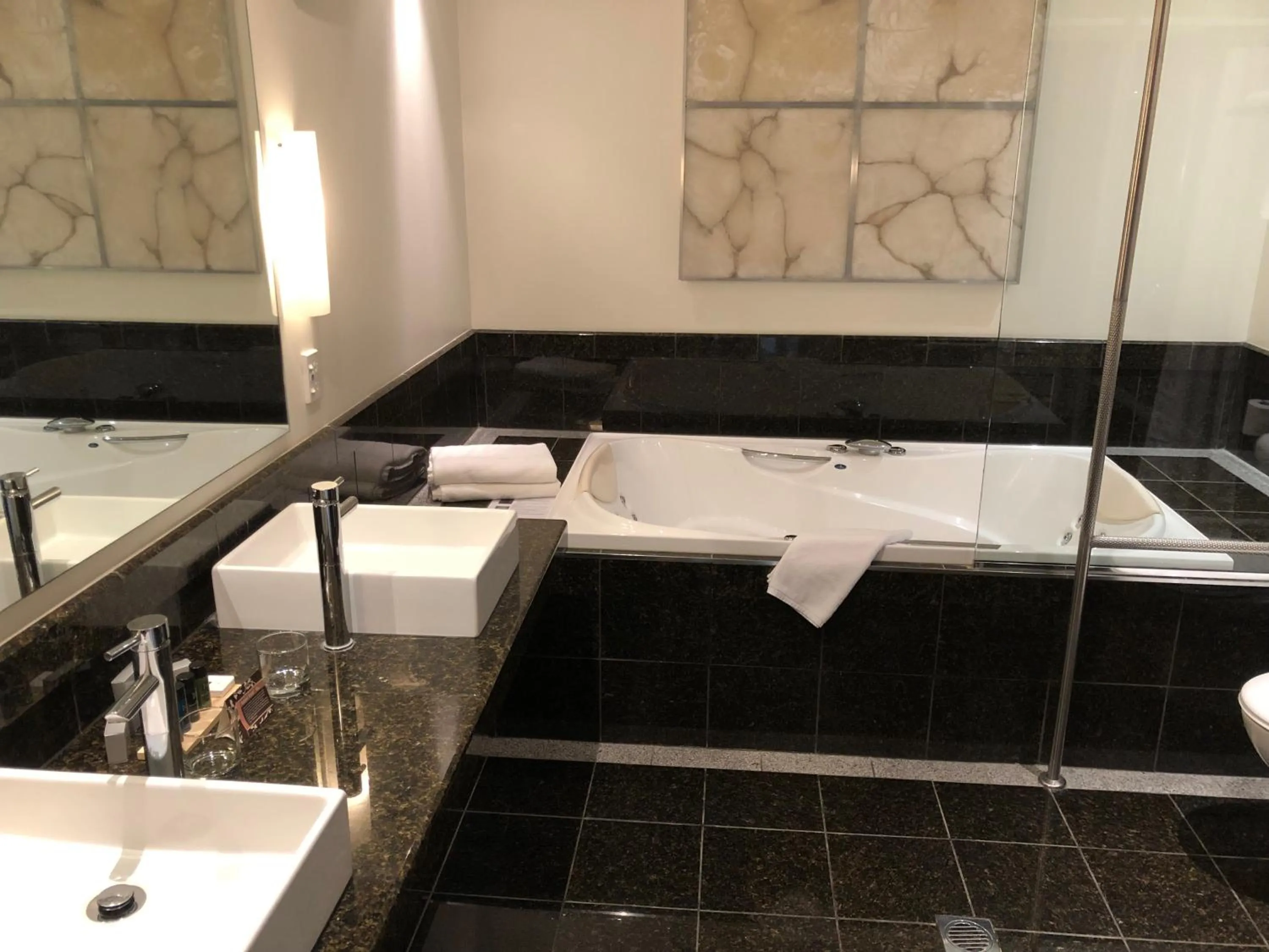 Bathroom in Braemar Lodge And Spa