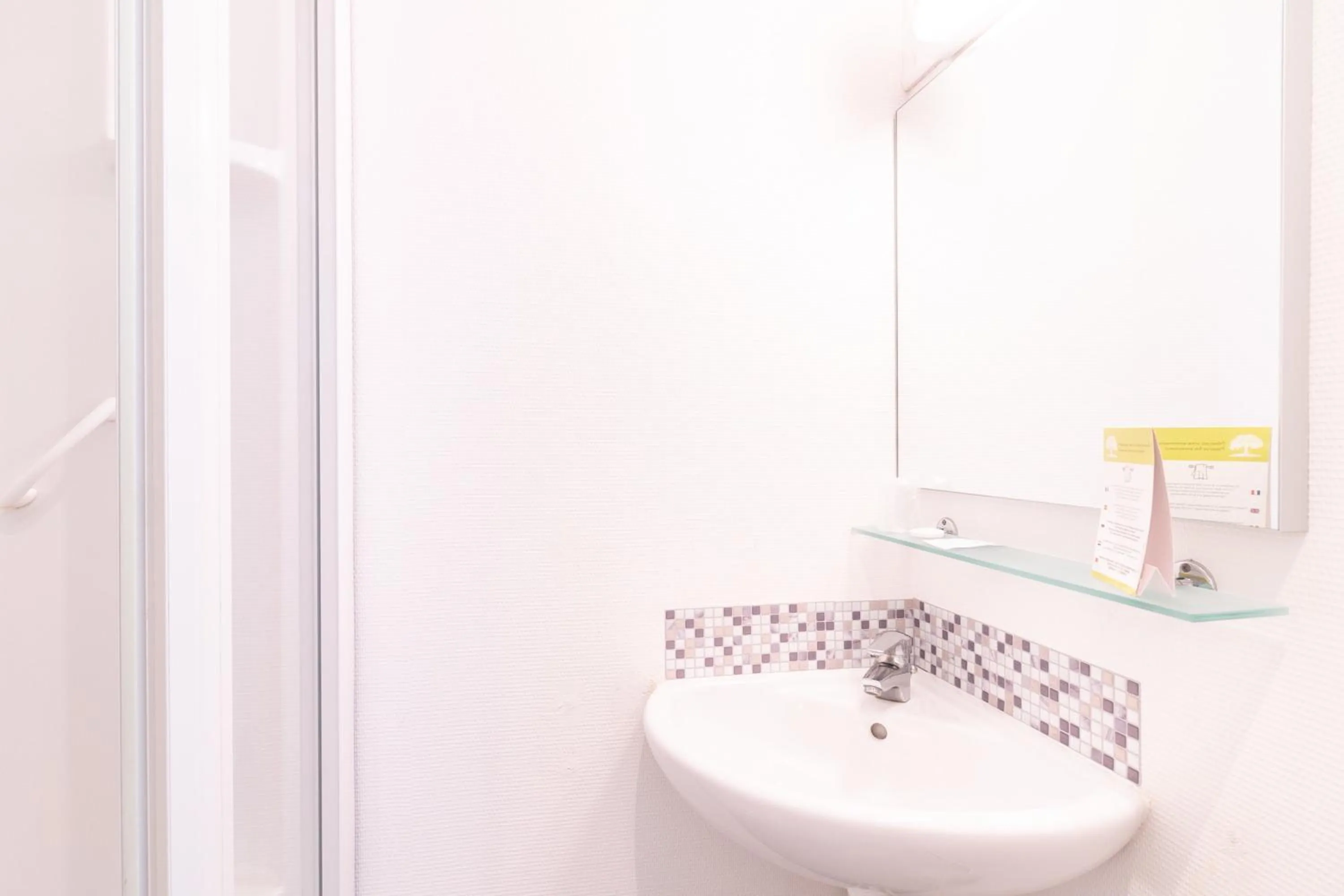Bathroom in Hôtel De La Plage