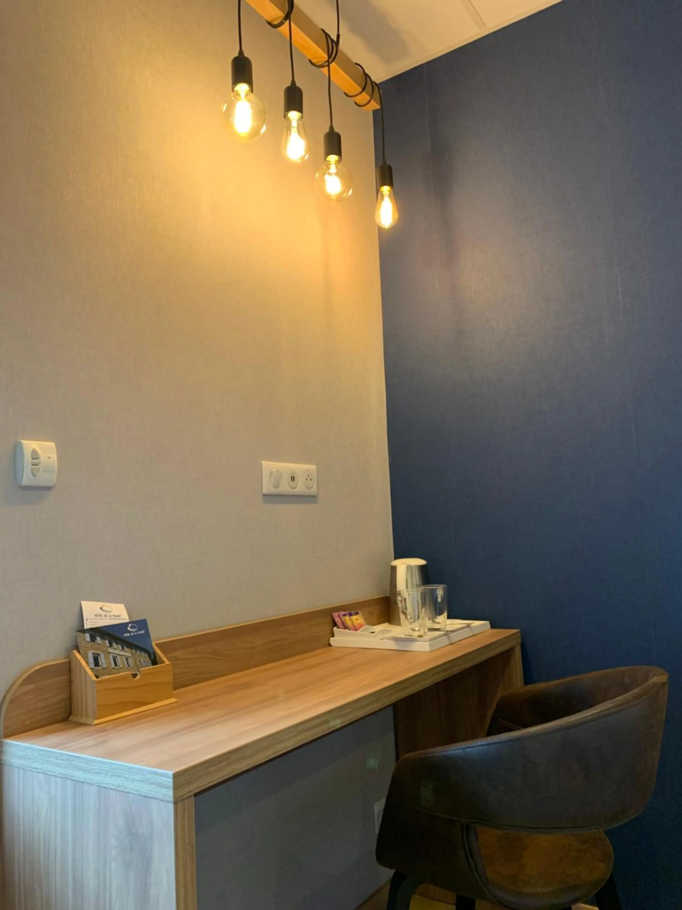 Coffee/tea facilities in Hôtel De La Plage