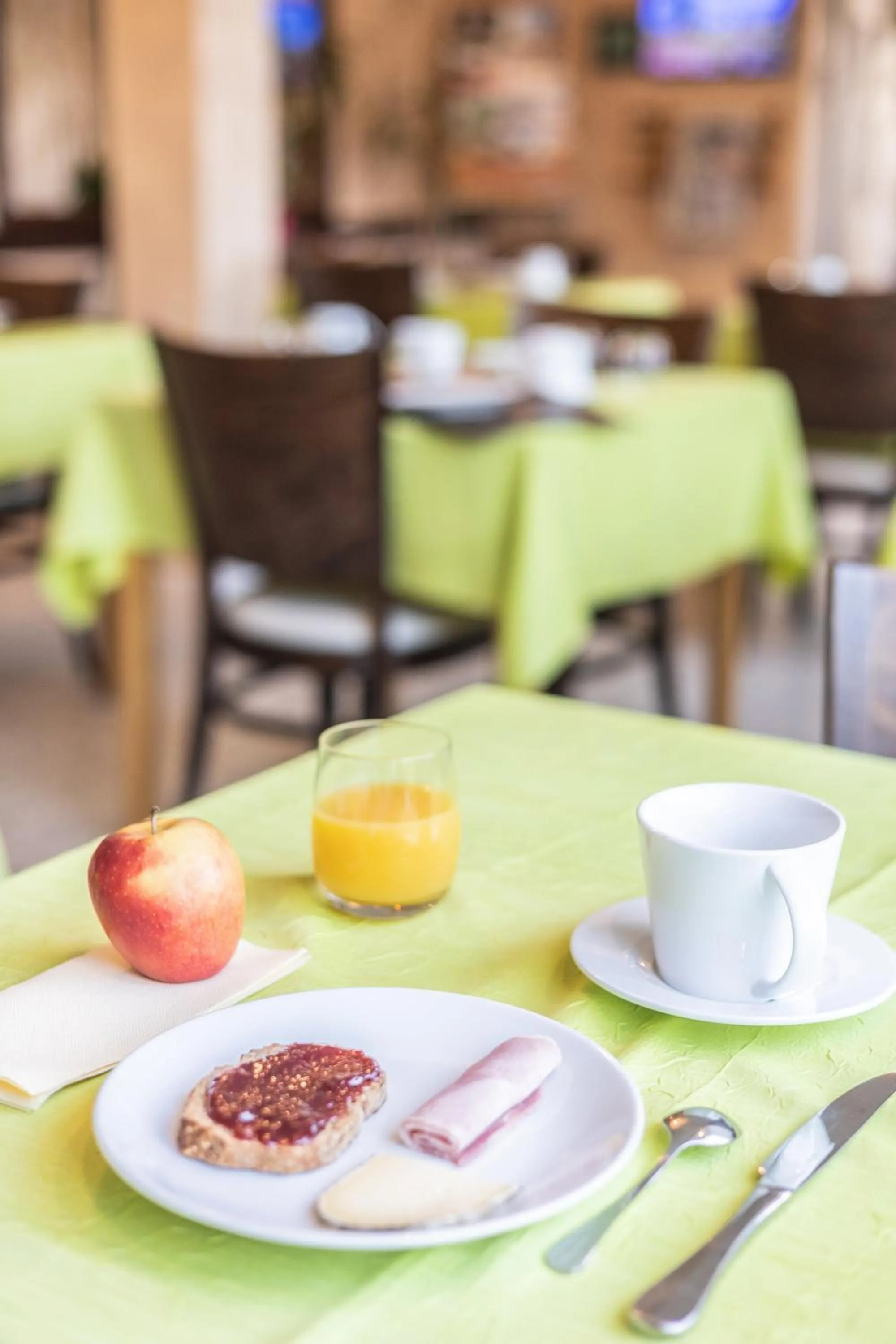 Breakfast in Hôtel De La Plage