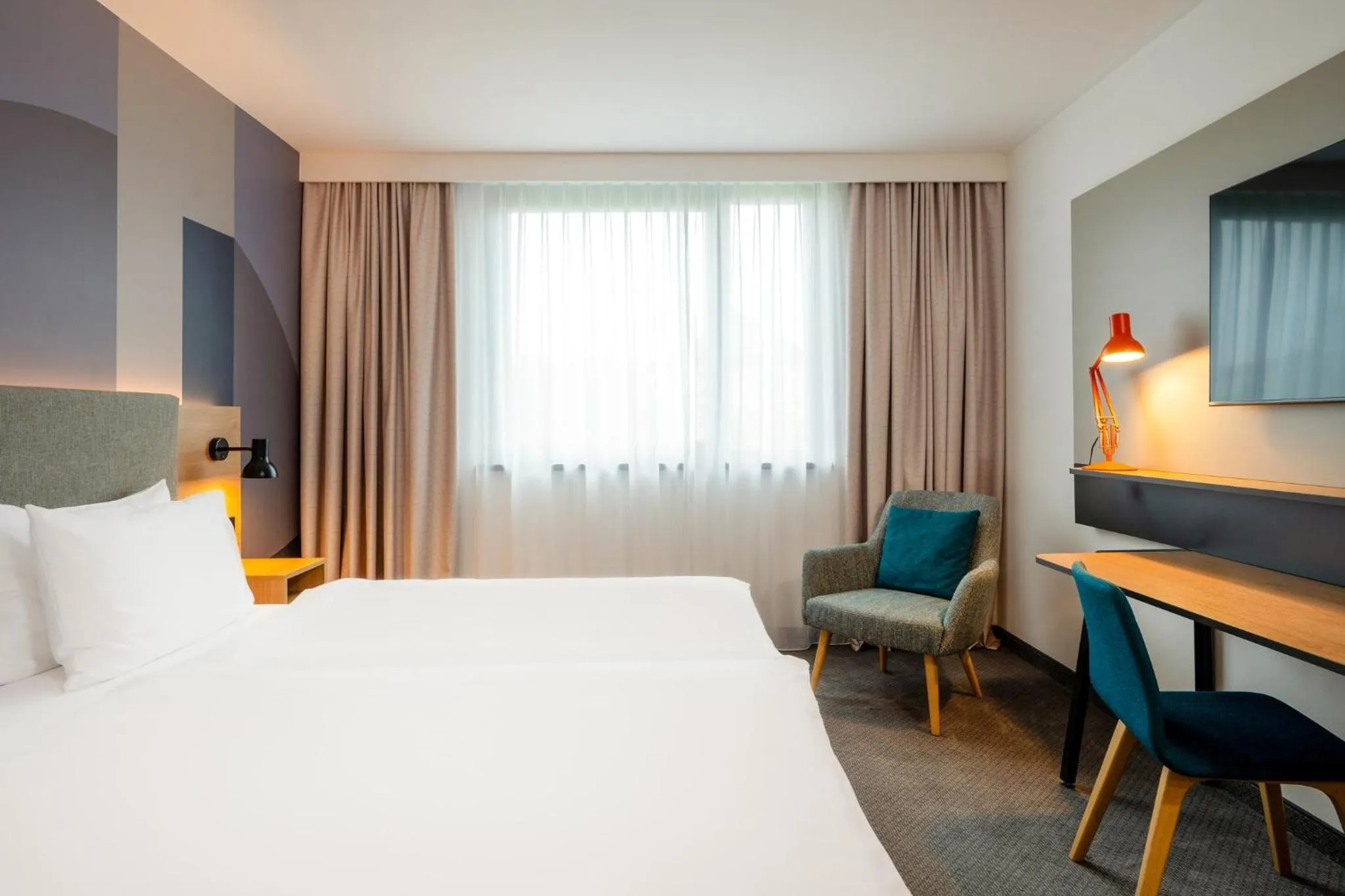 Photo of the whole room, Bed in Holiday Inn Munich - Westpark by IHG