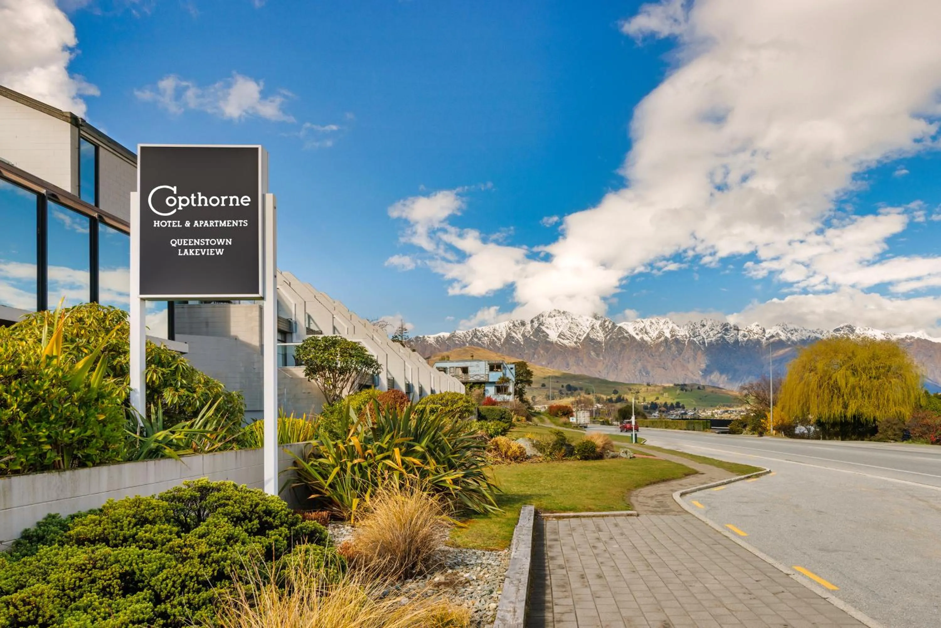 Property building in Copthorne Hotel & Apartments Queenstown Lakeview