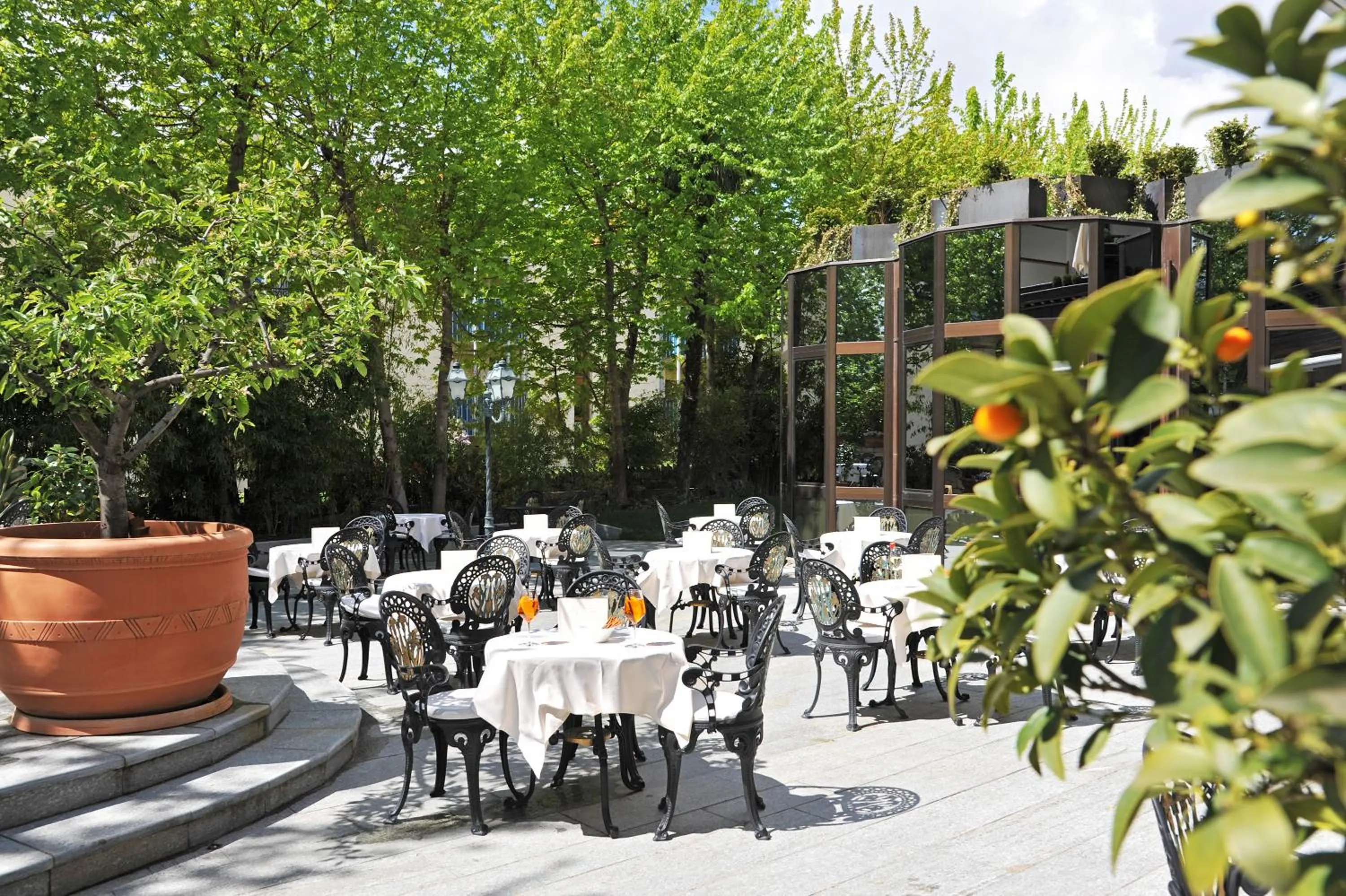 Patio in Hotel Vier Jahreszeiten